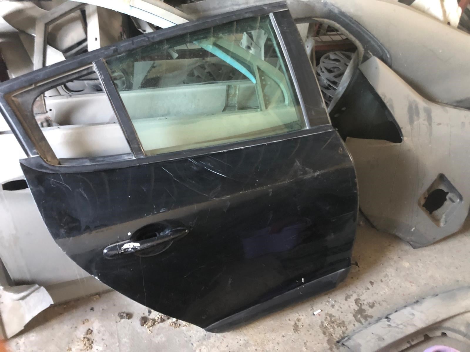 MEGANE III SAĞ ARKA KAPI ÇIKMA 