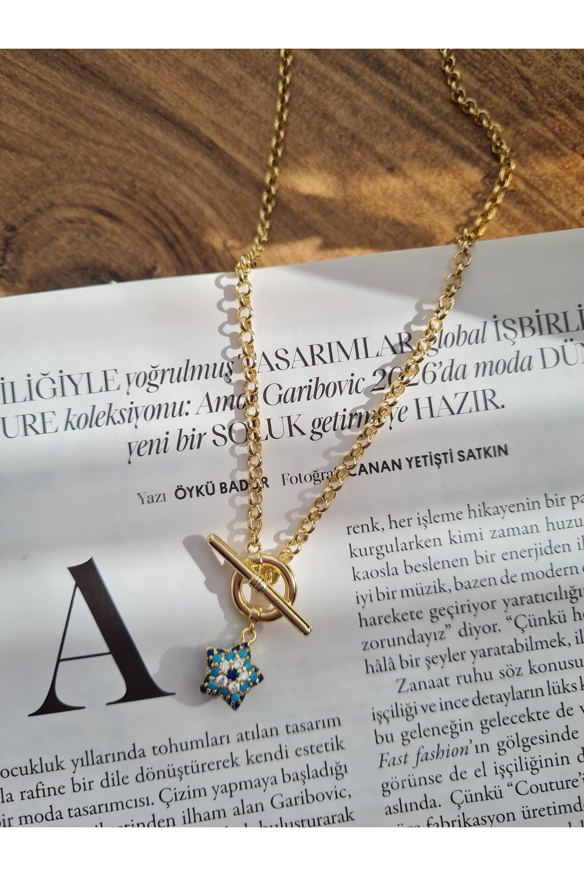 Modern Gold Yıldız Figürlü Zincir Kolye