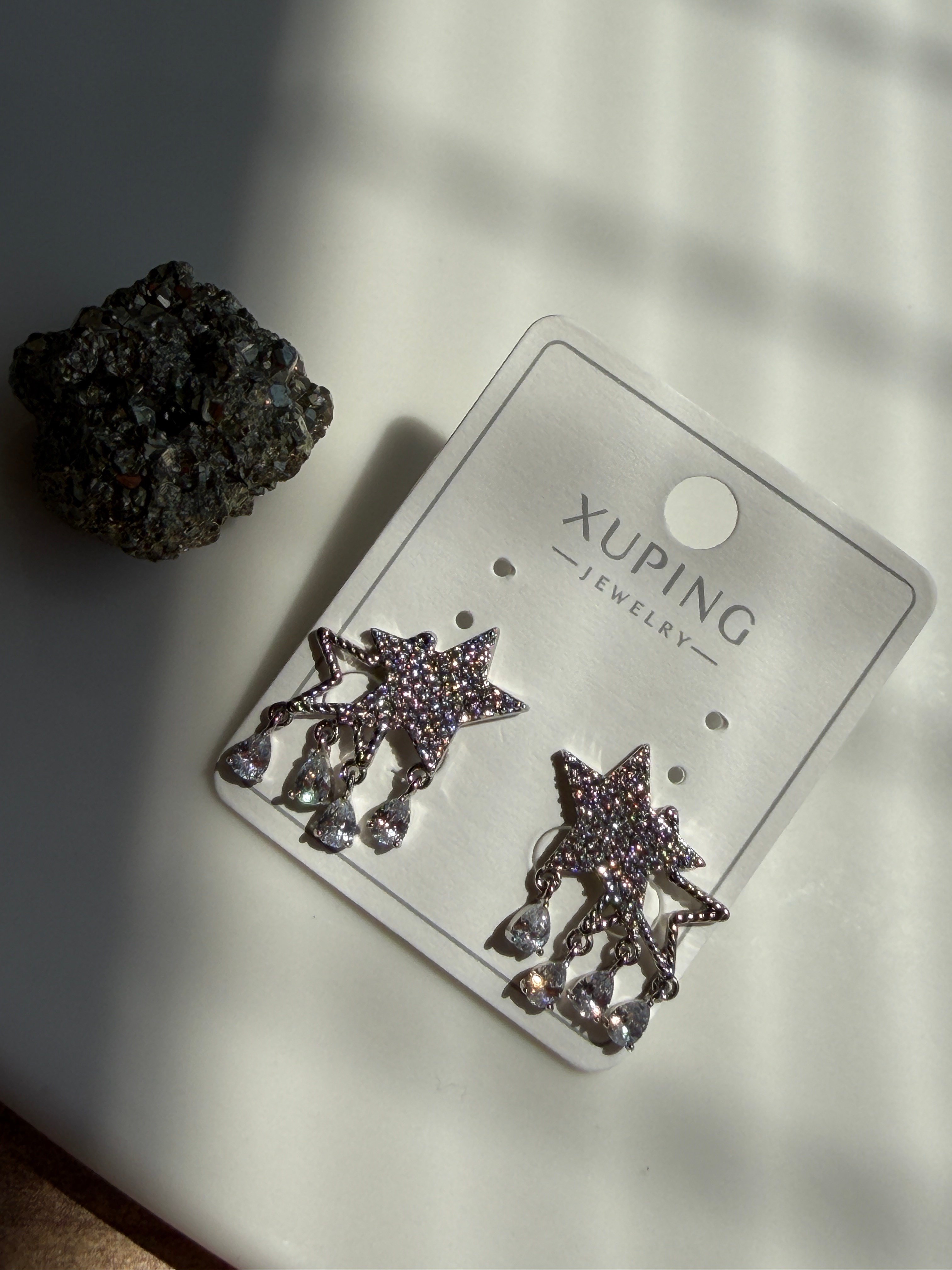 Xuping Jewelry Zirkon Taşlı Yıldız Figürlü Sallantılı Silver Kadın Küpe