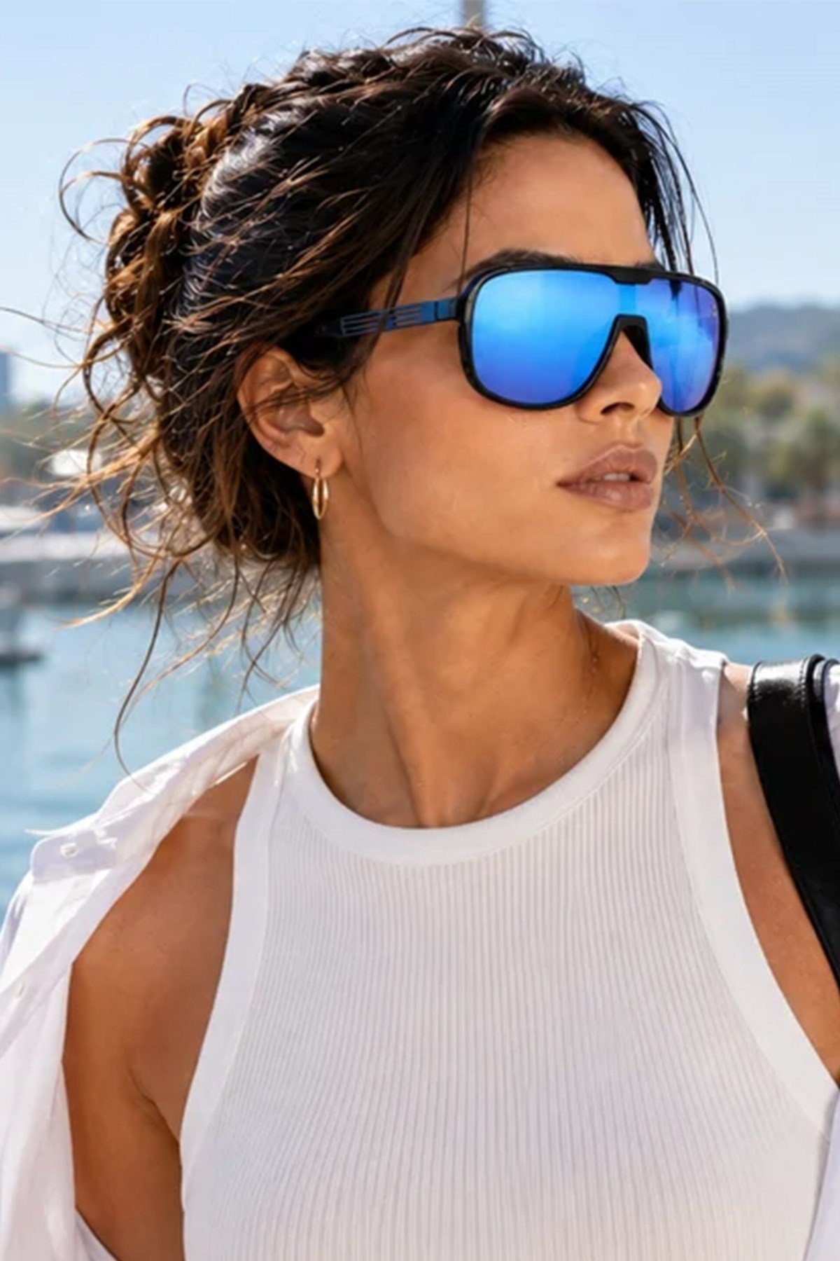 ORBIT Unisex Oversize Shield Güneş Gözlüğü – Mavi Aynalı Lens ve Siyah Çerçeve