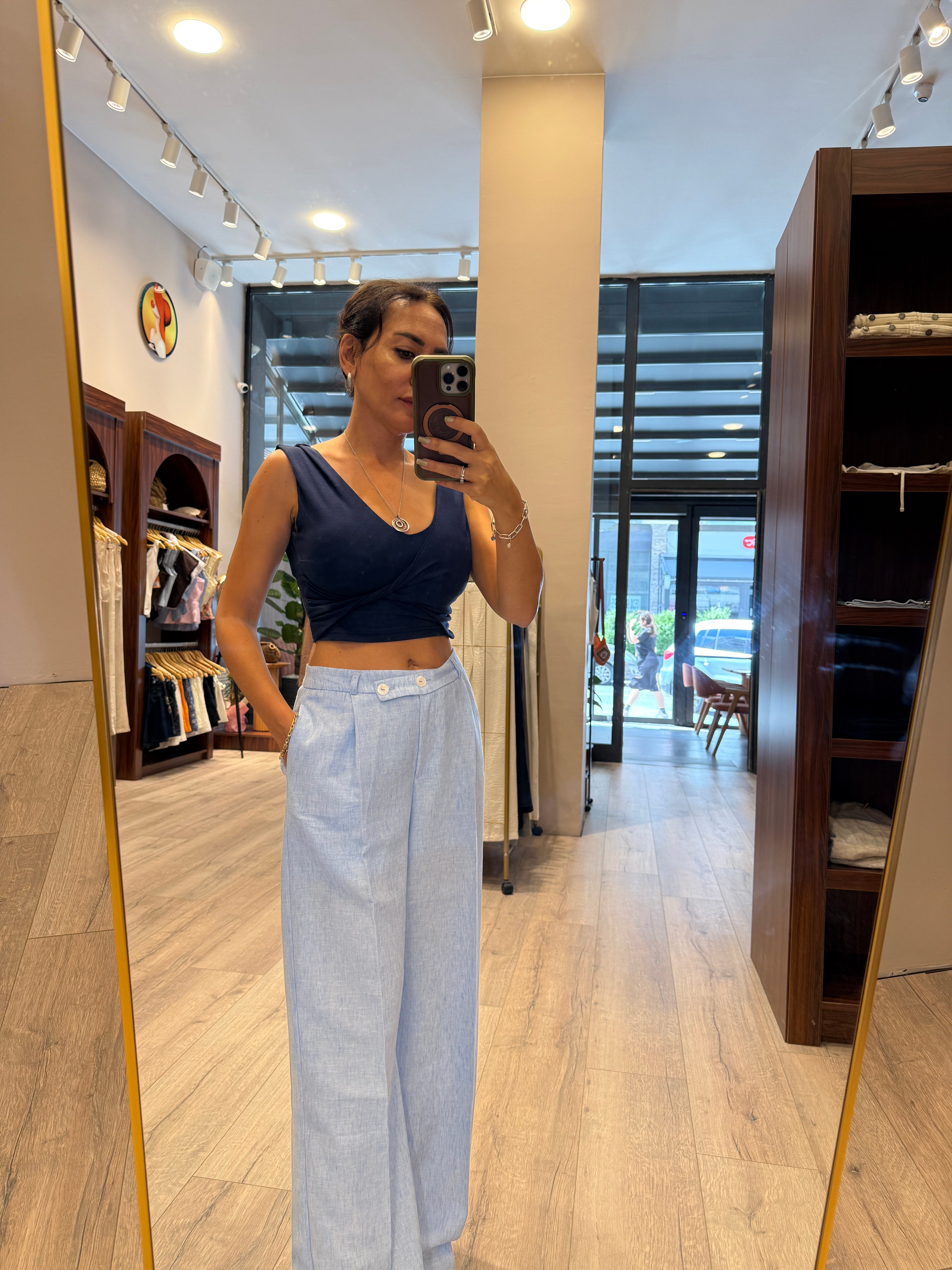 Çift Düğme Detaylı Bol Paça Pantolon – Açık Mavi
