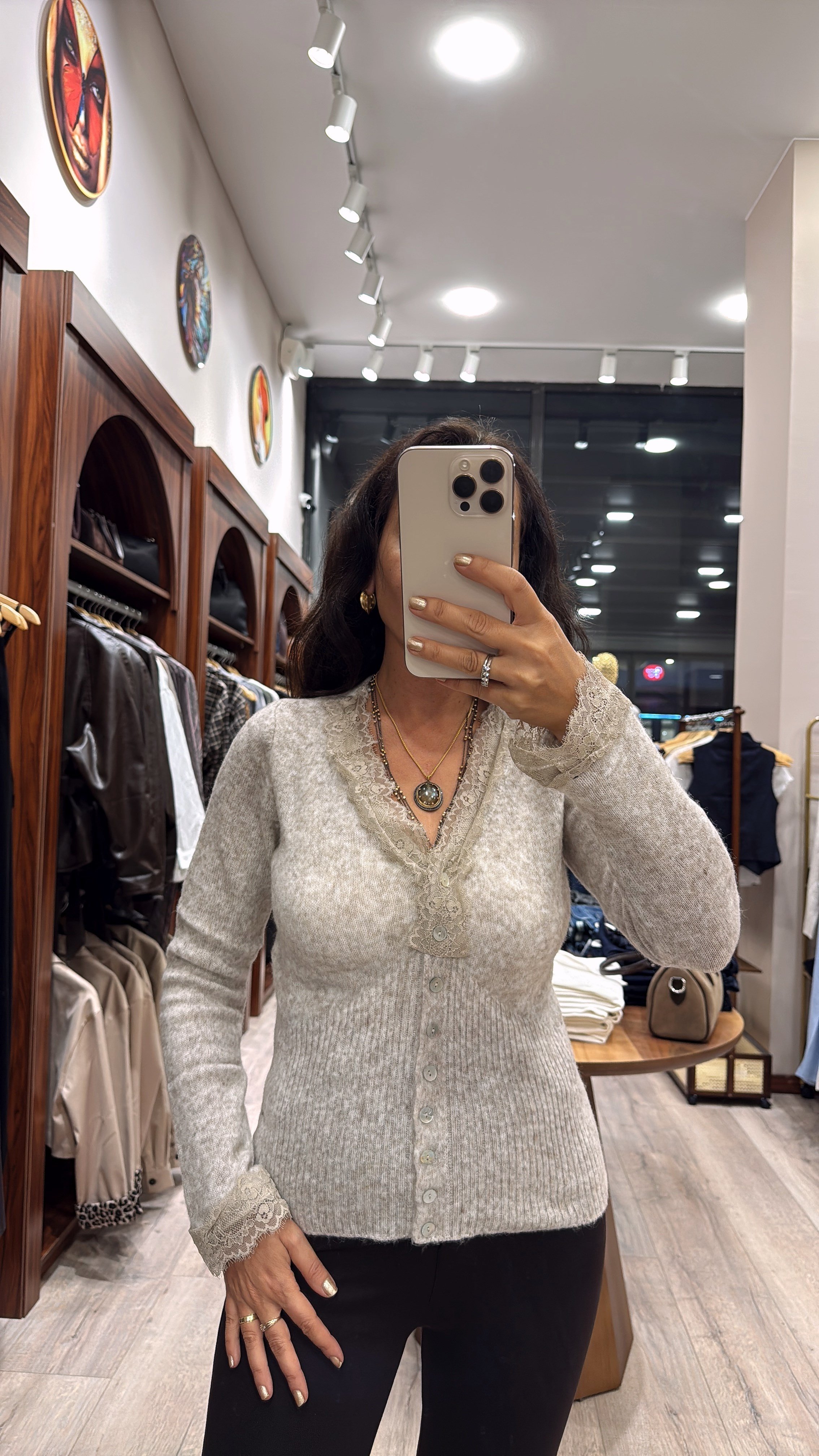 Dantel Detaylı  Hırka-BEJ