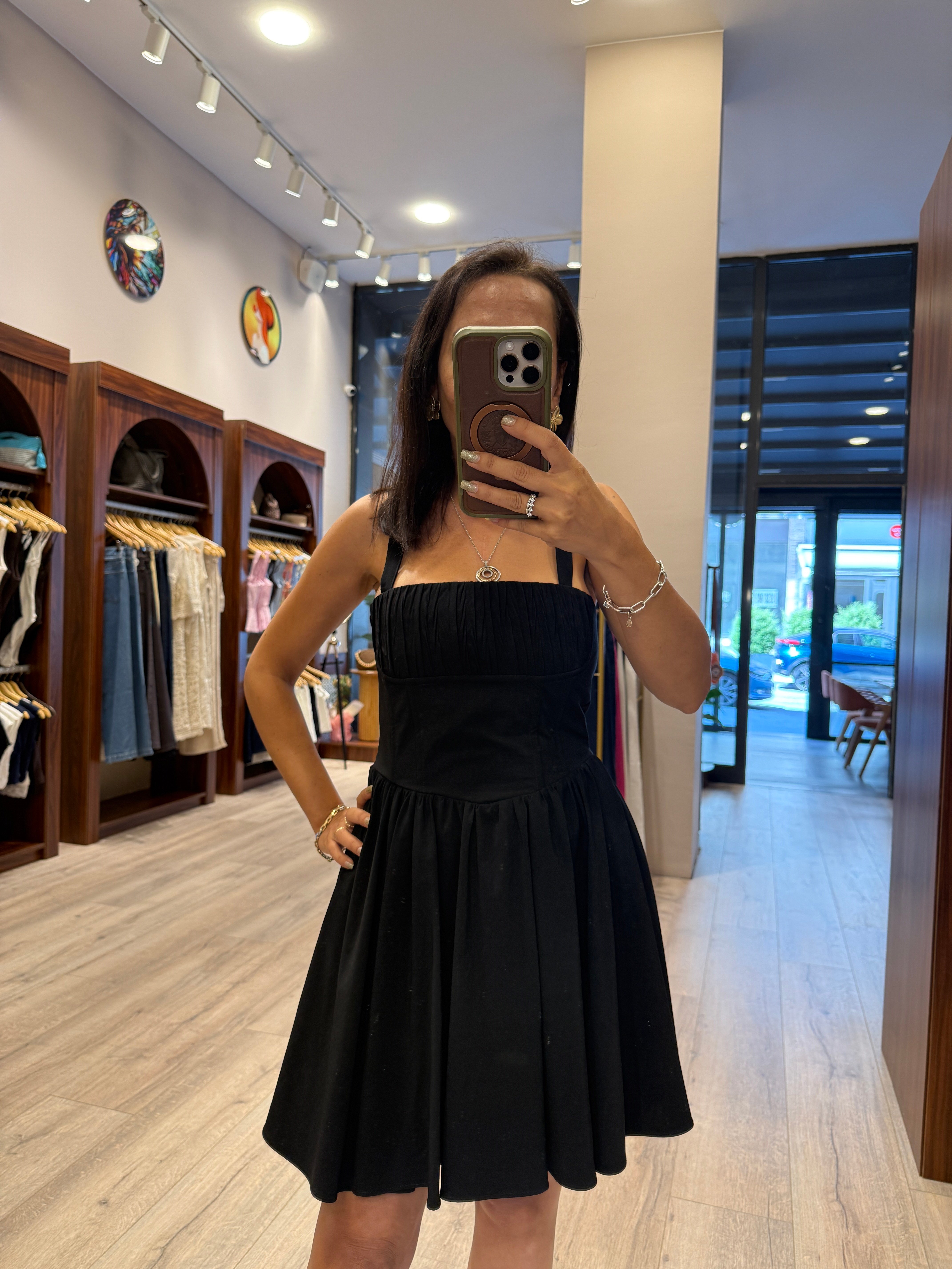 İnce Askılı Büzgü Detaylı Mini Elbise – Siyah
