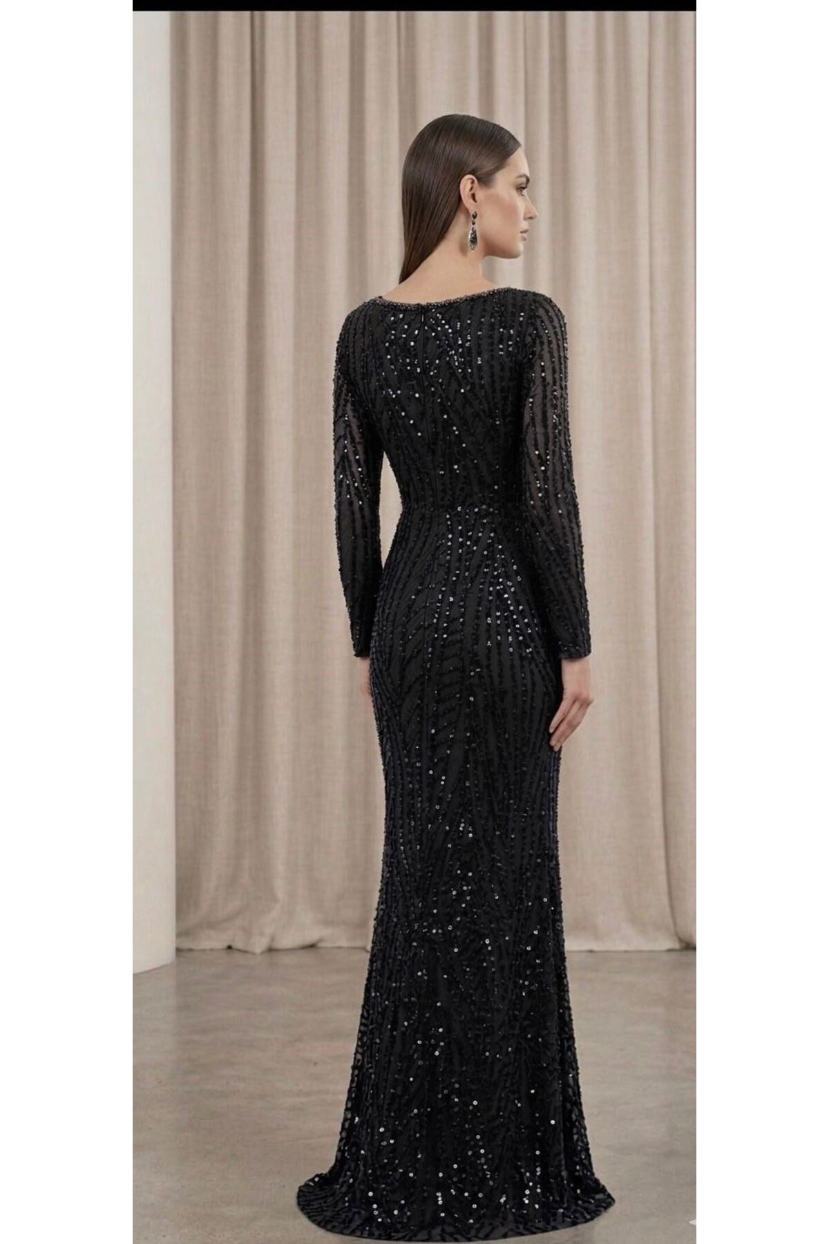 • Noveradress Pullu Payetli Kare Yaka Balık Model Gece Elbisesi