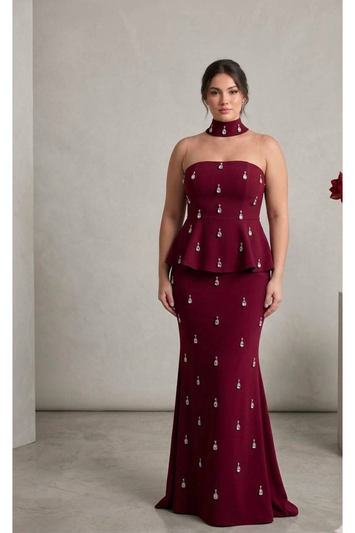 Bordo Büyük Beden Straplez Yaka Taş İşlemeli Peplum Abiye - Nikah ve Nişan Elbisesi