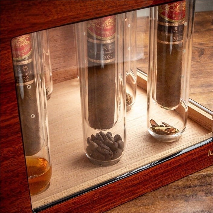 Lubinski Özel Seri Puro Aromalandırıcı Camlı Işıklı Humidor Puro Kutusu 140's