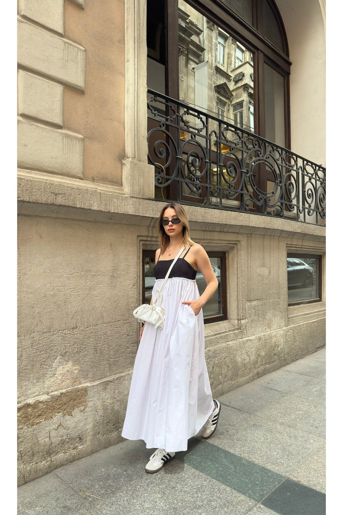 Kadın Beyaz Askılı Uzun Elbise