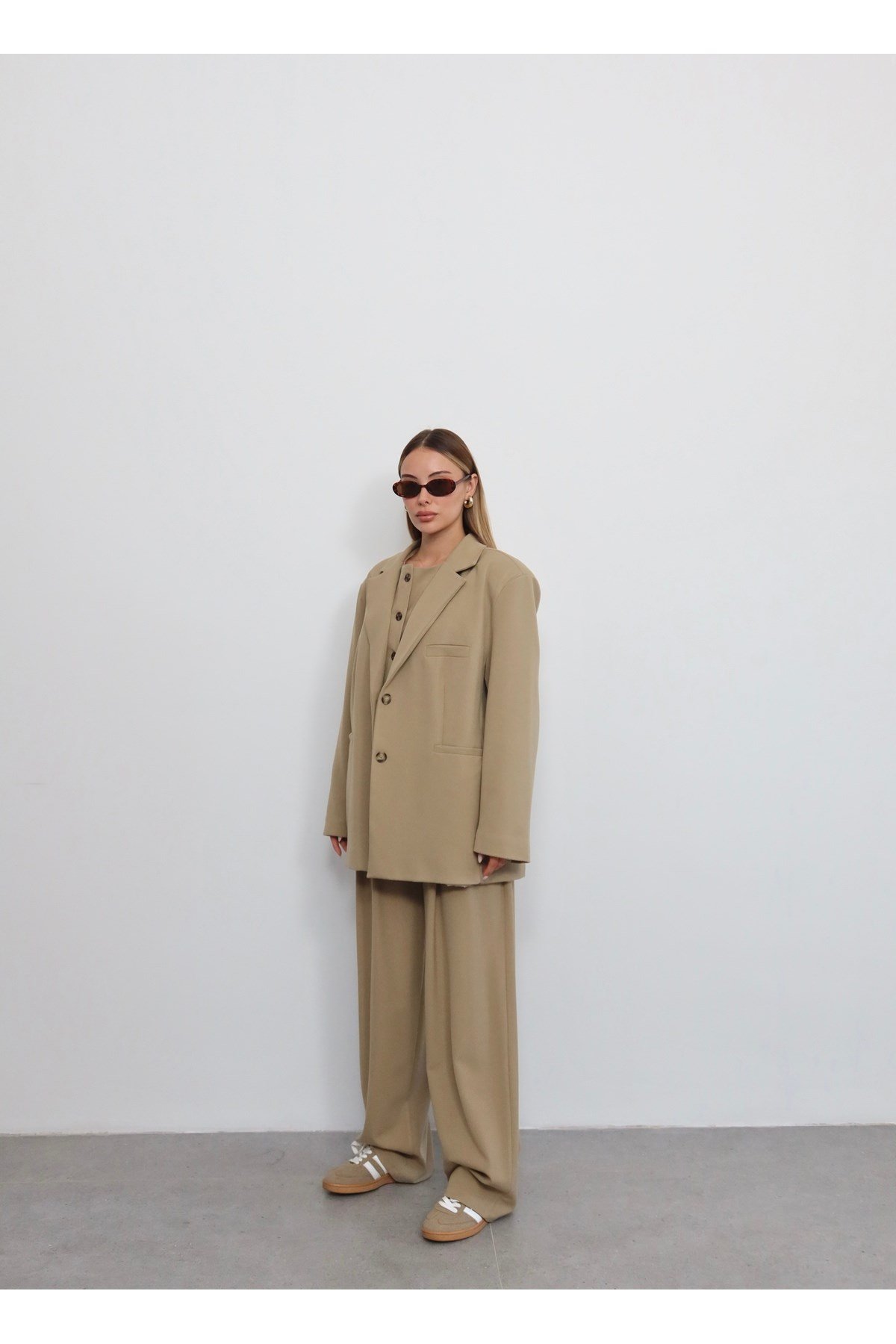 Kadın Camel Çift Düğme Detaylı Ekstra Oversize Blazer Ceket