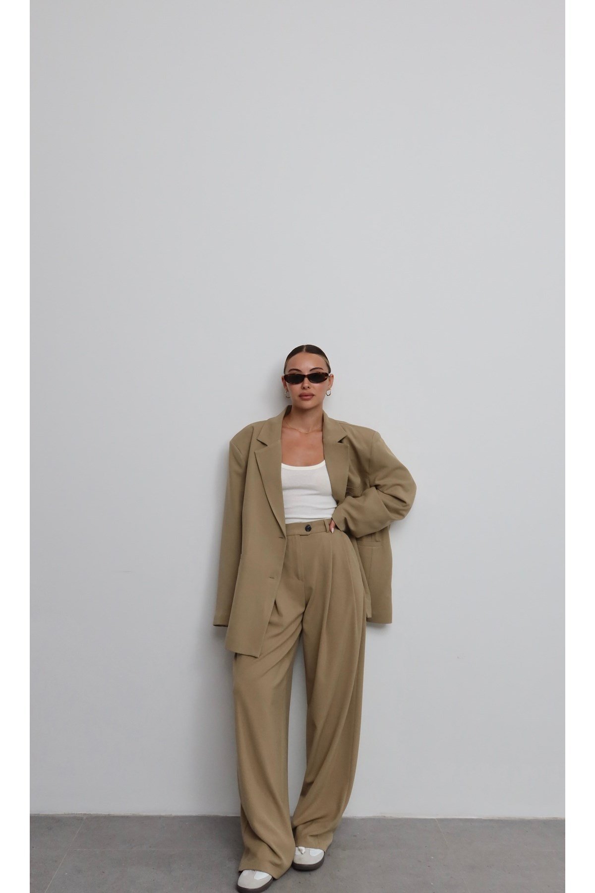 Kadın Camel Çift Düğme Detaylı Ekstra Oversize Blazer Ceket