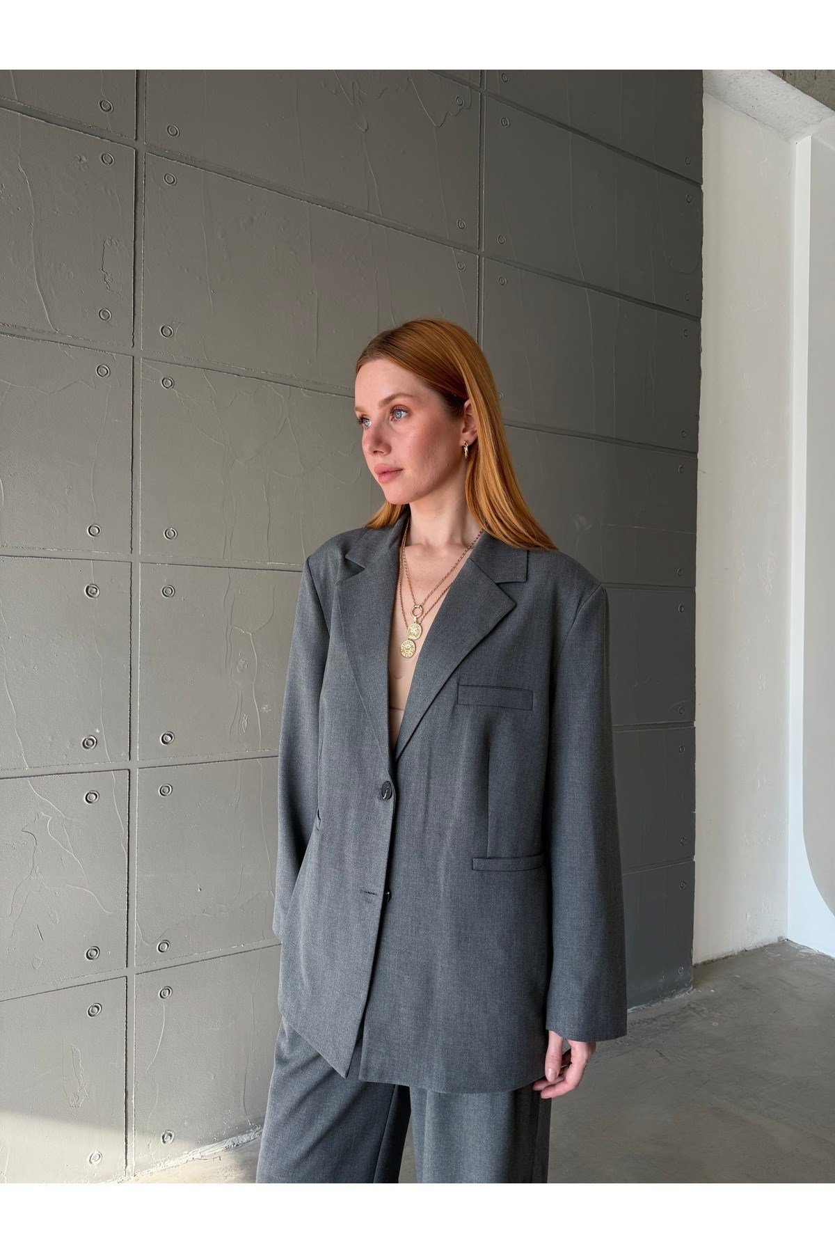 Kadın Gri Çift Düğme Detaylı Ekstra Oversize Blazer Ceket