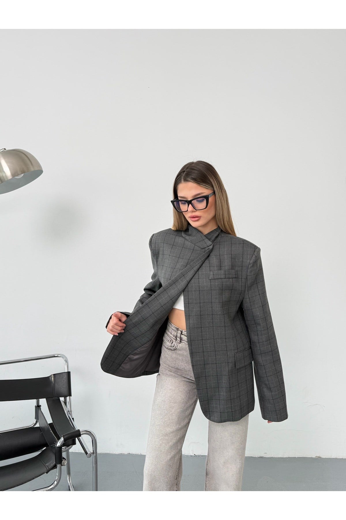 Kadın Gri Hakim Yaka Tek Düğmeli Ekoseli Blazer Ceket
