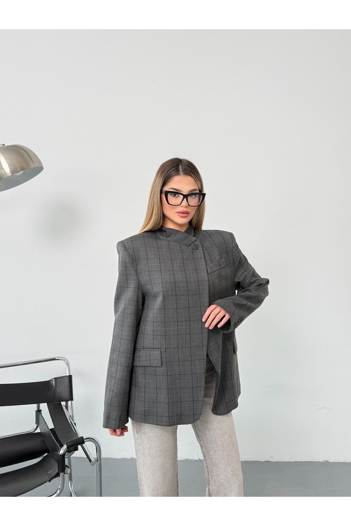 Kadın Gri Hakim Yaka Tek Düğmeli Ekoseli Blazer Ceket