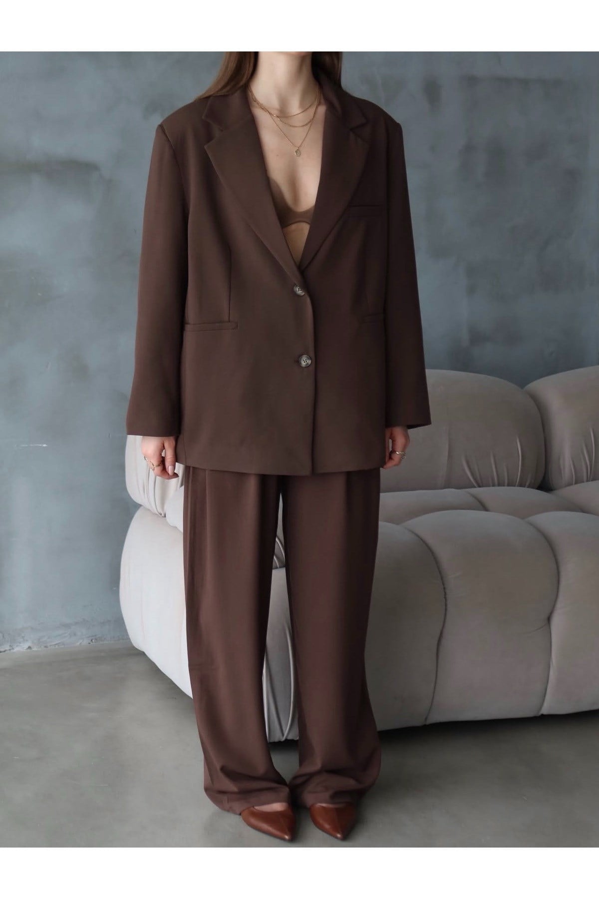 Kadın Kahverengi Çift Düğme Detaylı Ekstra Oversize Blazer Ceket
