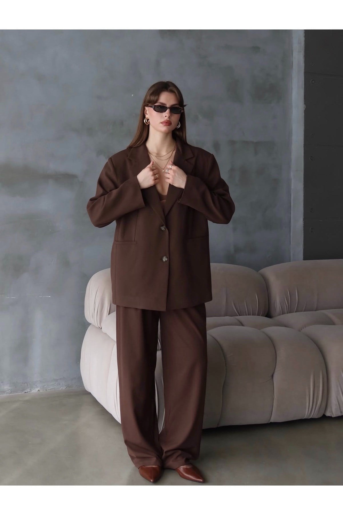 Kadın Kahverengi Çift Düğme Detaylı Ekstra Oversize Blazer Ceket