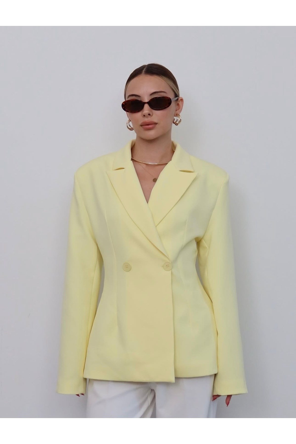 Kadın Sarı Belden Oturtmalı Vatka Detaylı Blazer Ceket