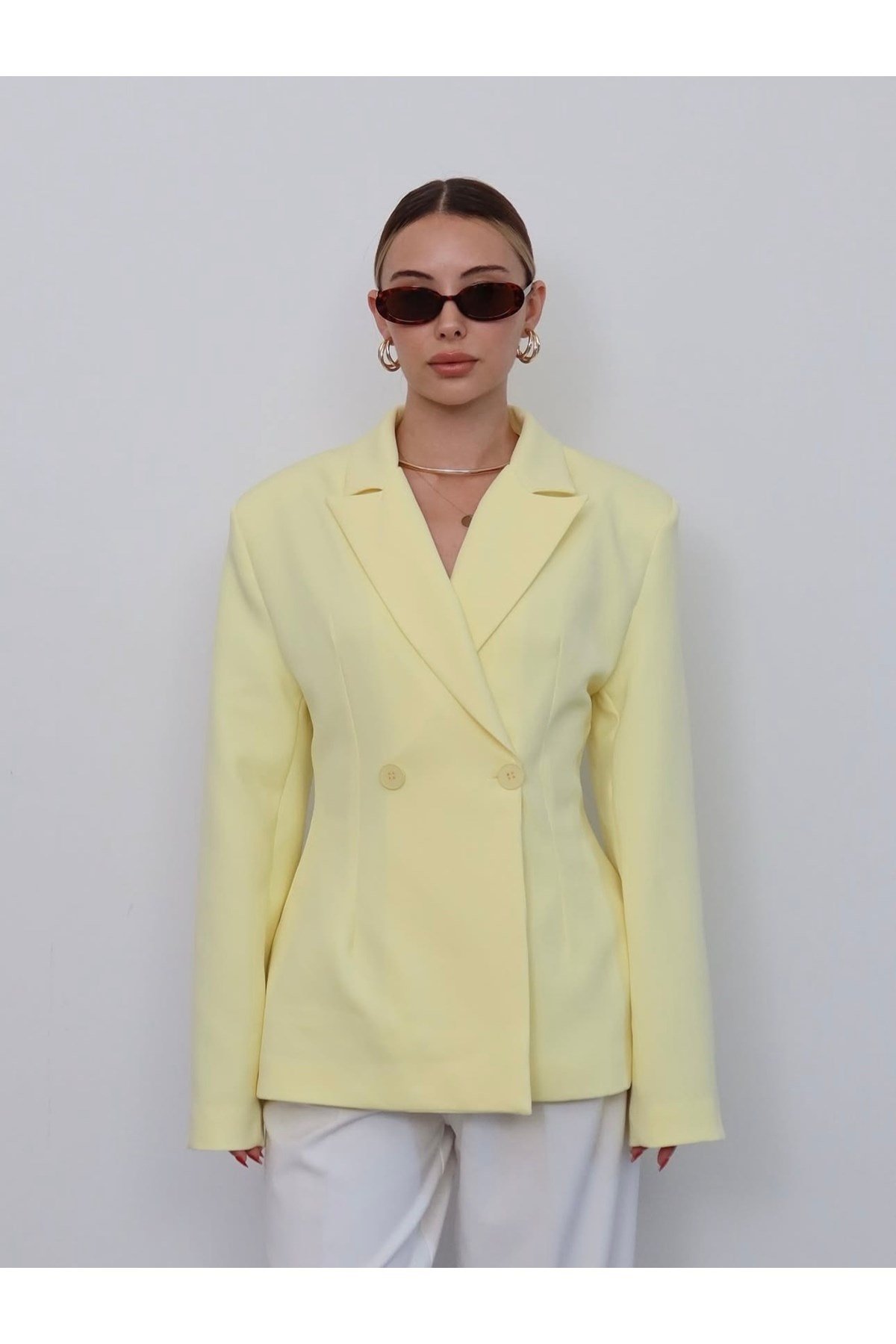 Kadın Sarı Belden Oturtmalı Vatka Detaylı Blazer Ceket