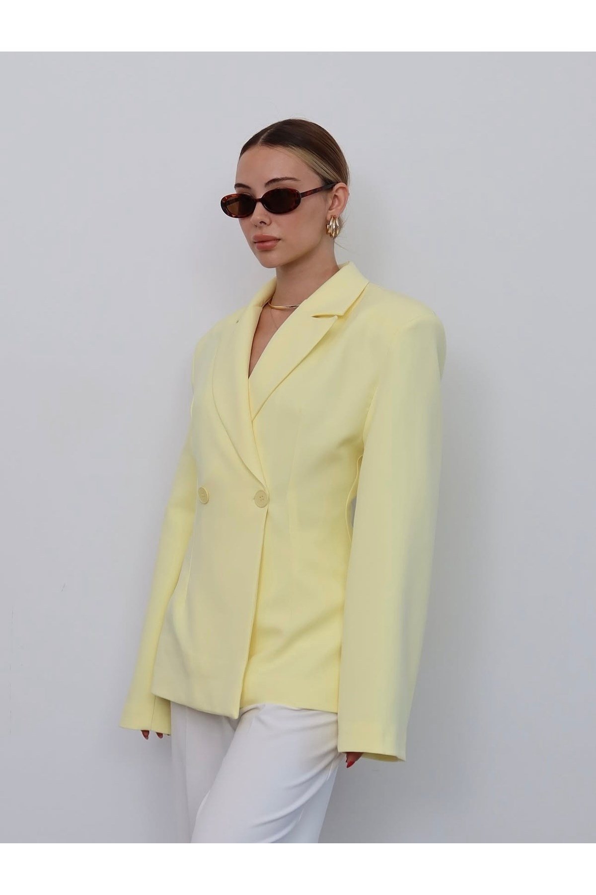 Kadın Sarı Belden Oturtmalı Vatka Detaylı Blazer Ceket