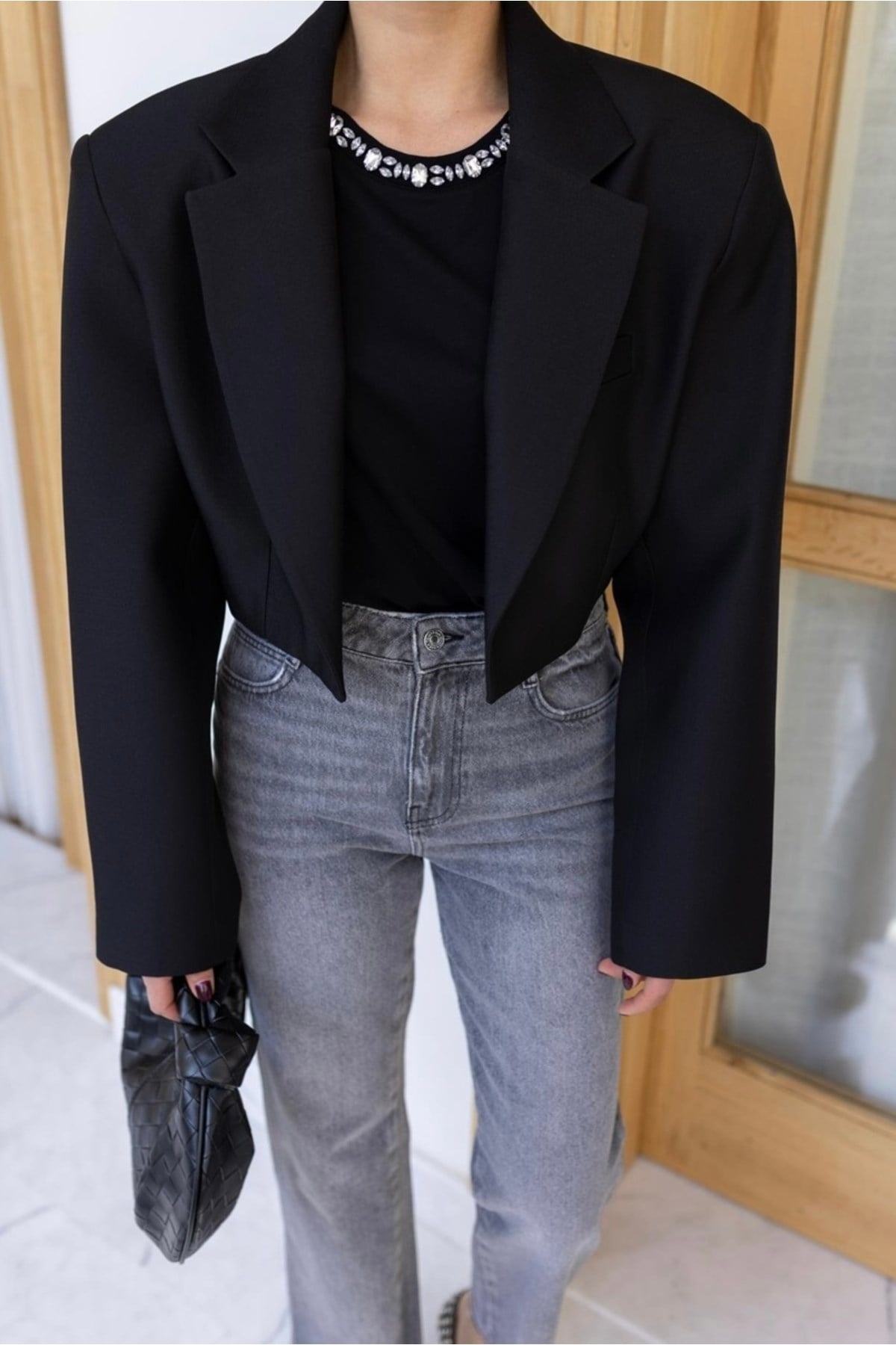 Kadın Siyah Vatka Detaylı  Crop Blazer Ceket