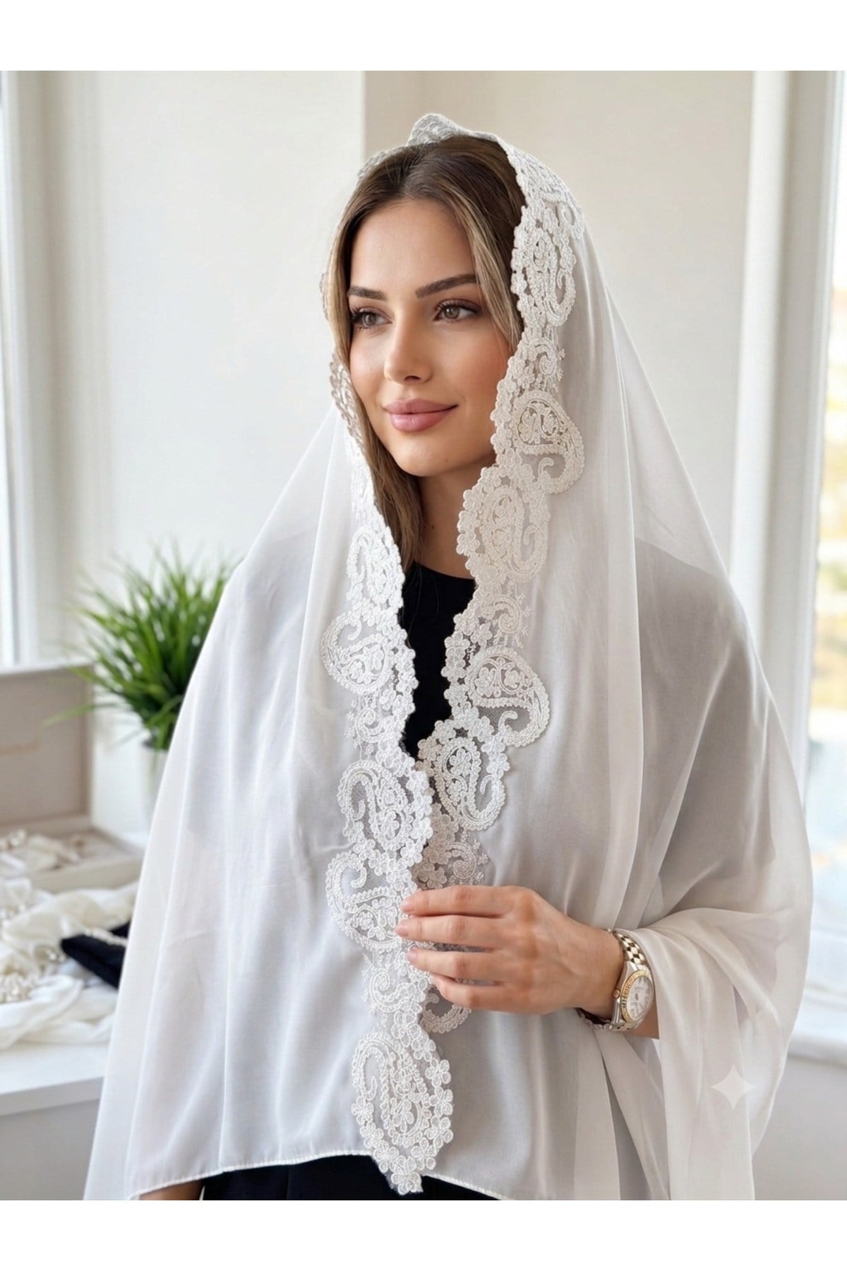Badem motifli Fransız Dantelli Şifon Şal- Mevlüt-Nikah-Çeyiz