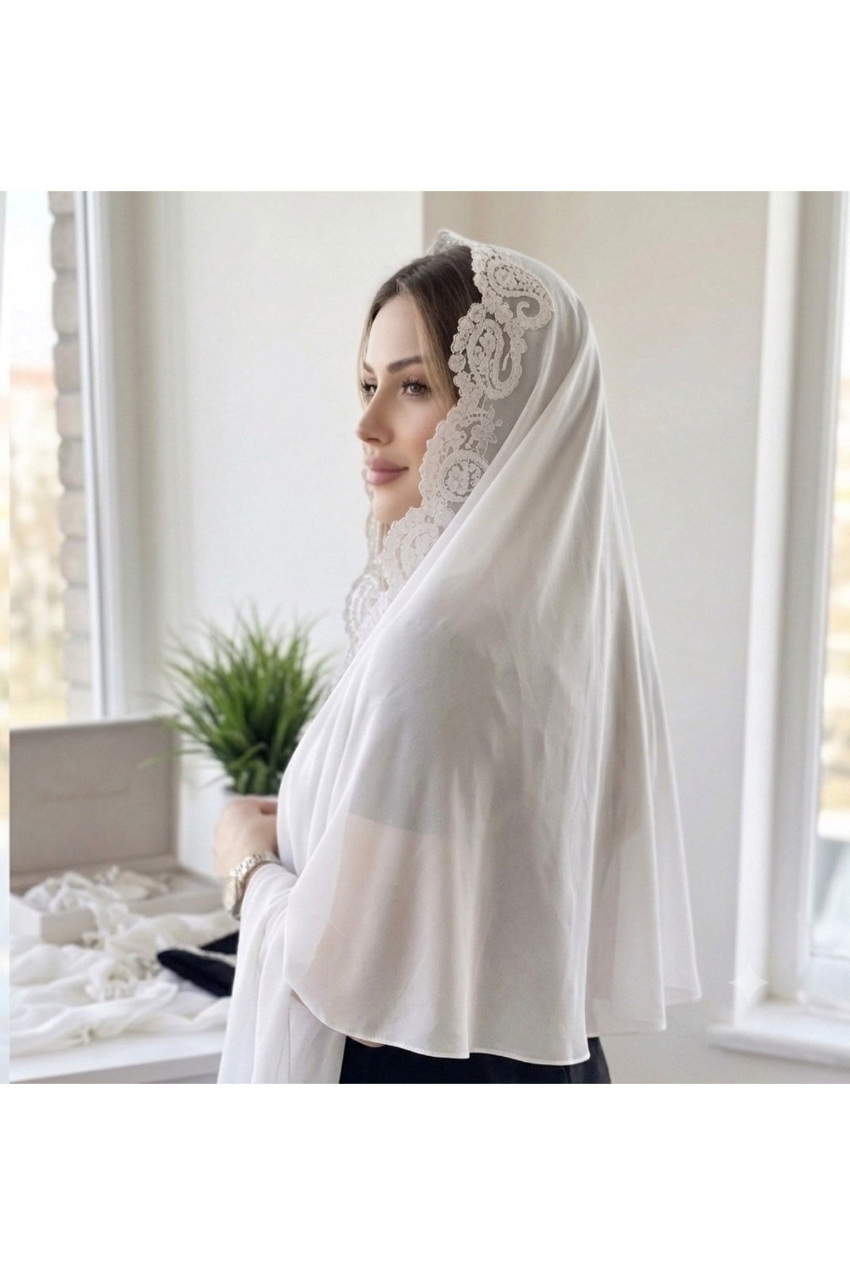 Badem motifli Fransız Dantelli Şifon Şal- Mevlüt-Nikah-Çeyiz