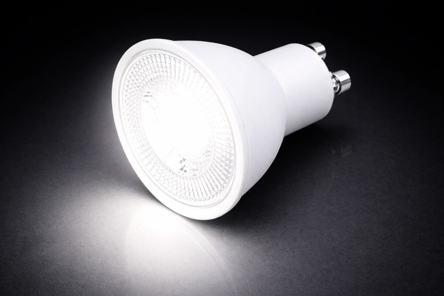 1 Adet CATA CT 4215 Led Çanak Ampul 8W 6400K Beyaz Işık GU10 Duy