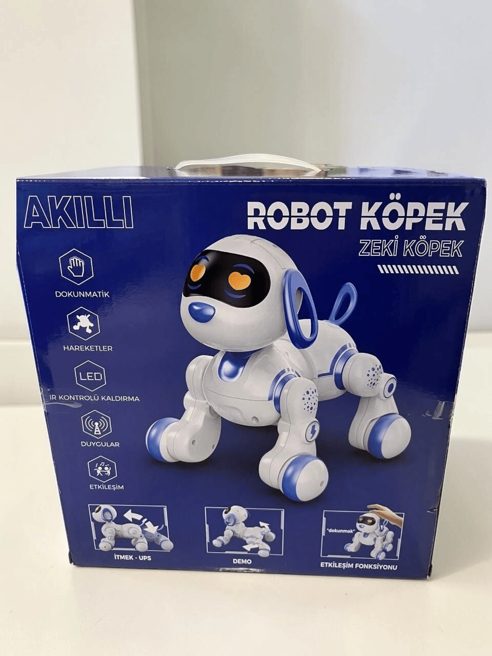 6601 UZK KUMANDALI DANS EDEBİLEN ROBOT KÖPEK -ZRV