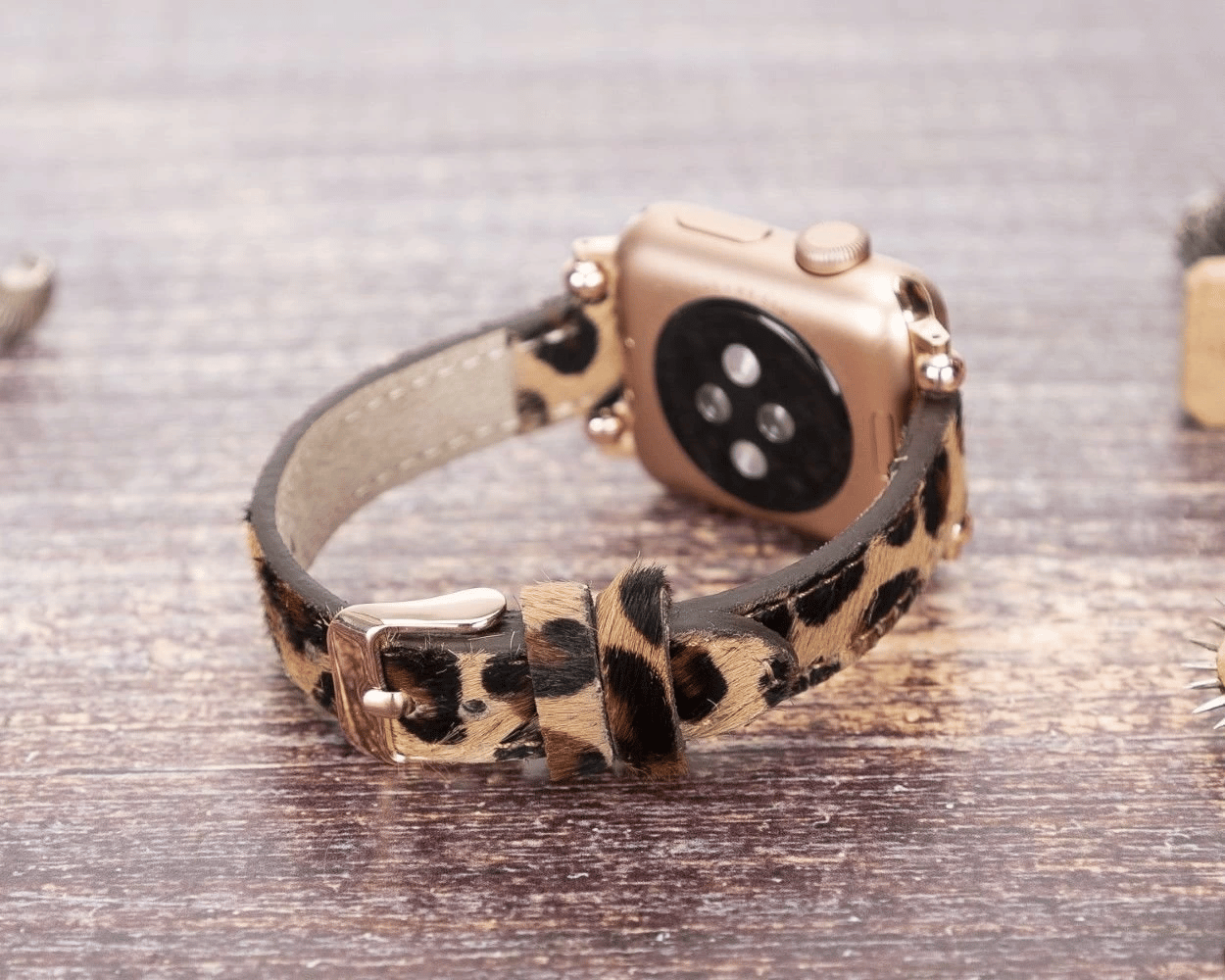 Apple Watch Uyumlu Deri Kordon 38-40-41mm Ferro LEO1N