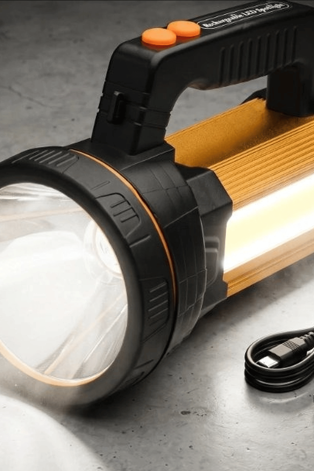 Çok Modlu 800W Acil Durum El Feneri - 800m Menzilli - Kamp Ve Doğa Aktiviteleri İçin BX-313498