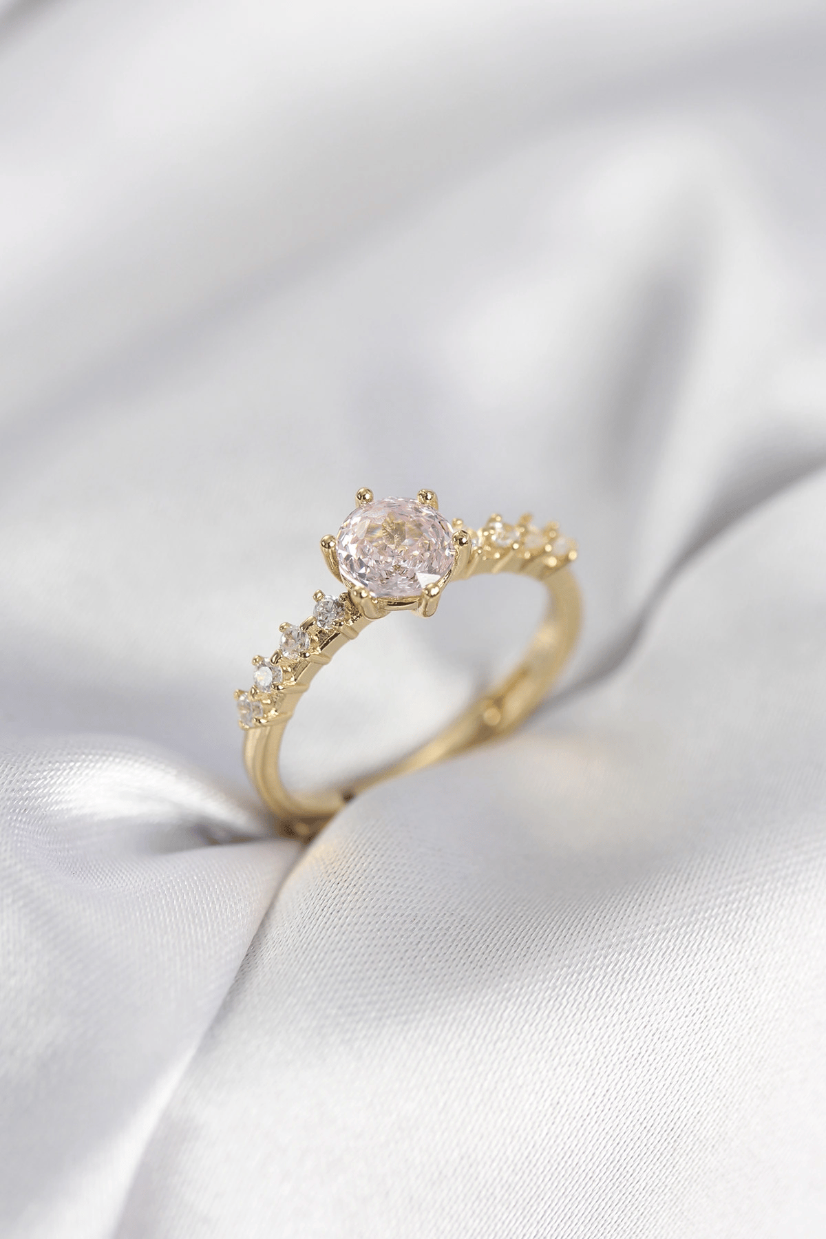 Gold Renk Pembe Tek Taş Model Zirkon Taşlı Kadın Yüzük