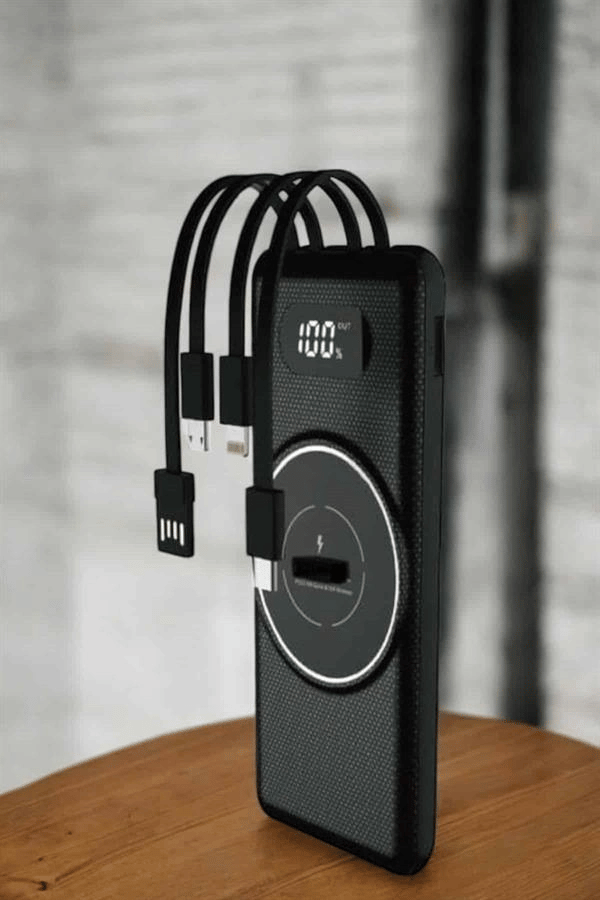 Hızlı Şarj Dijital Göstergeli Powerbankli Çoklu Şarj Özelliği
