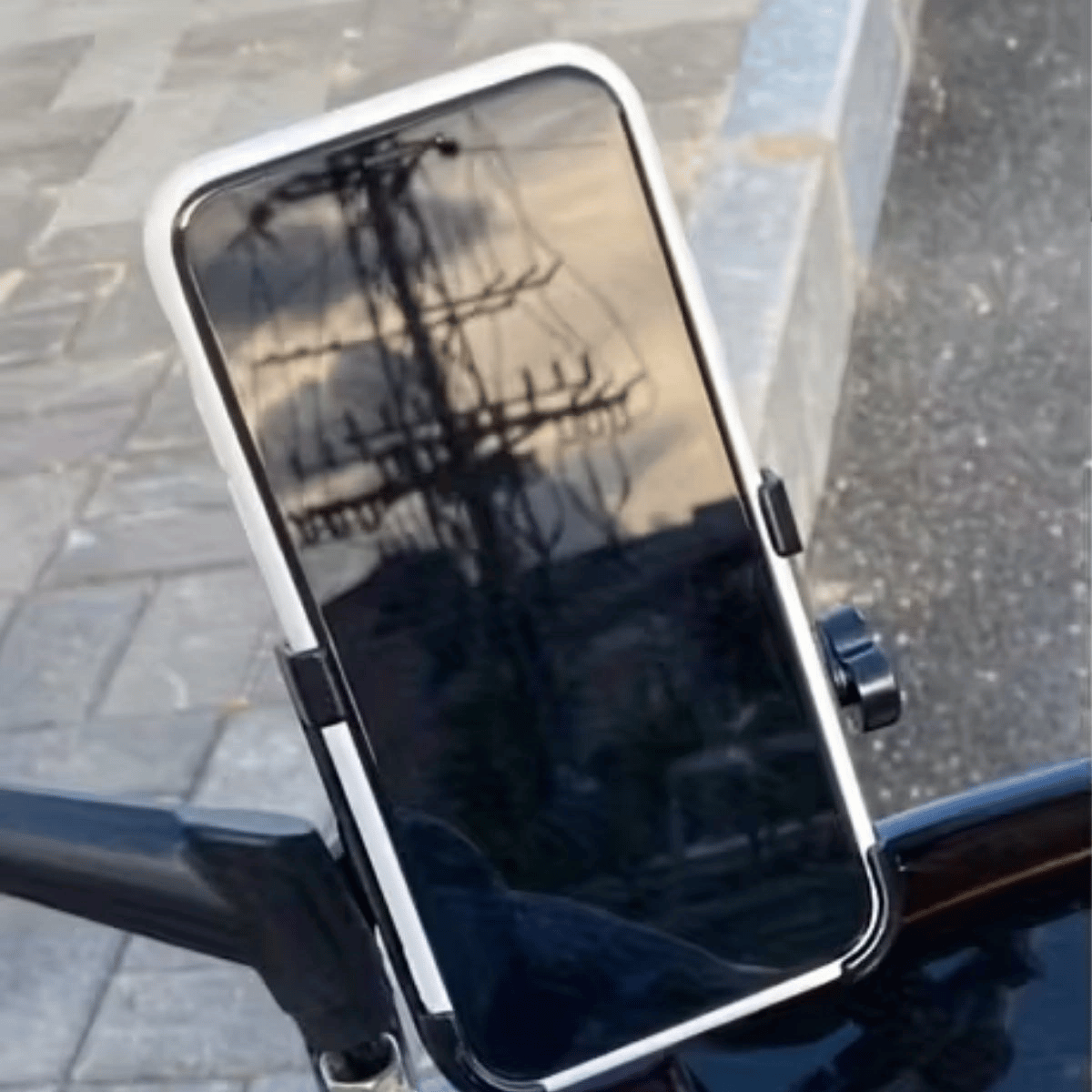 Motosiklet Gidon Telefon Tutucu–360° Döner, Kaymaz Sabitleme Sistemli, Sarsıntı Önleyici Telefon Tutucu Aparat Bx40