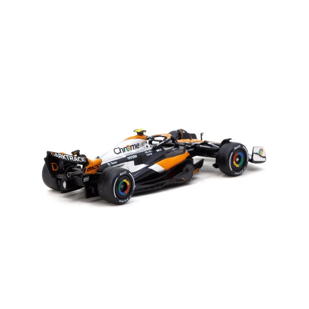 Podyum Detaylı 1/64 Ölçek McLaren MCL60 Lando Norris 2023 British GP Model Araba BX-313334