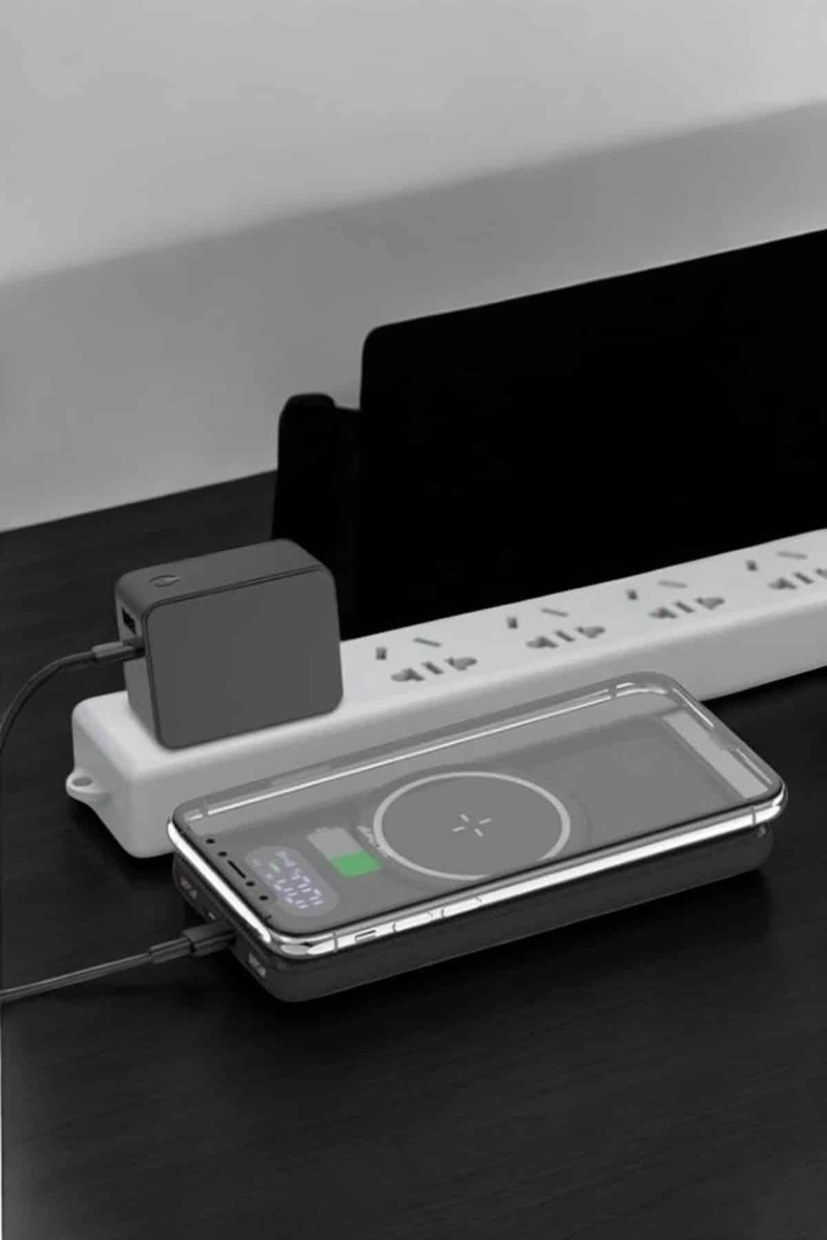 Powerbank Taşınabilir 10.000 Mah Hızlı Şarj Dijital Göstergeli