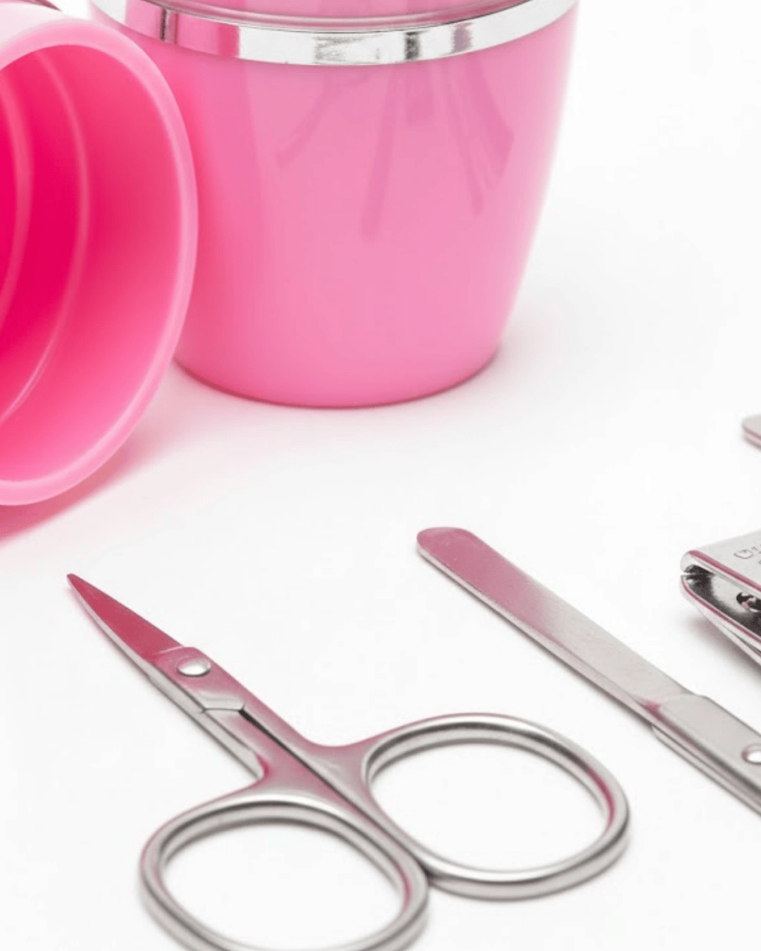 Tırnak Bakım Manikür Pedikür Seti 4 Parça Pembe Minimal ve Dayanıklı