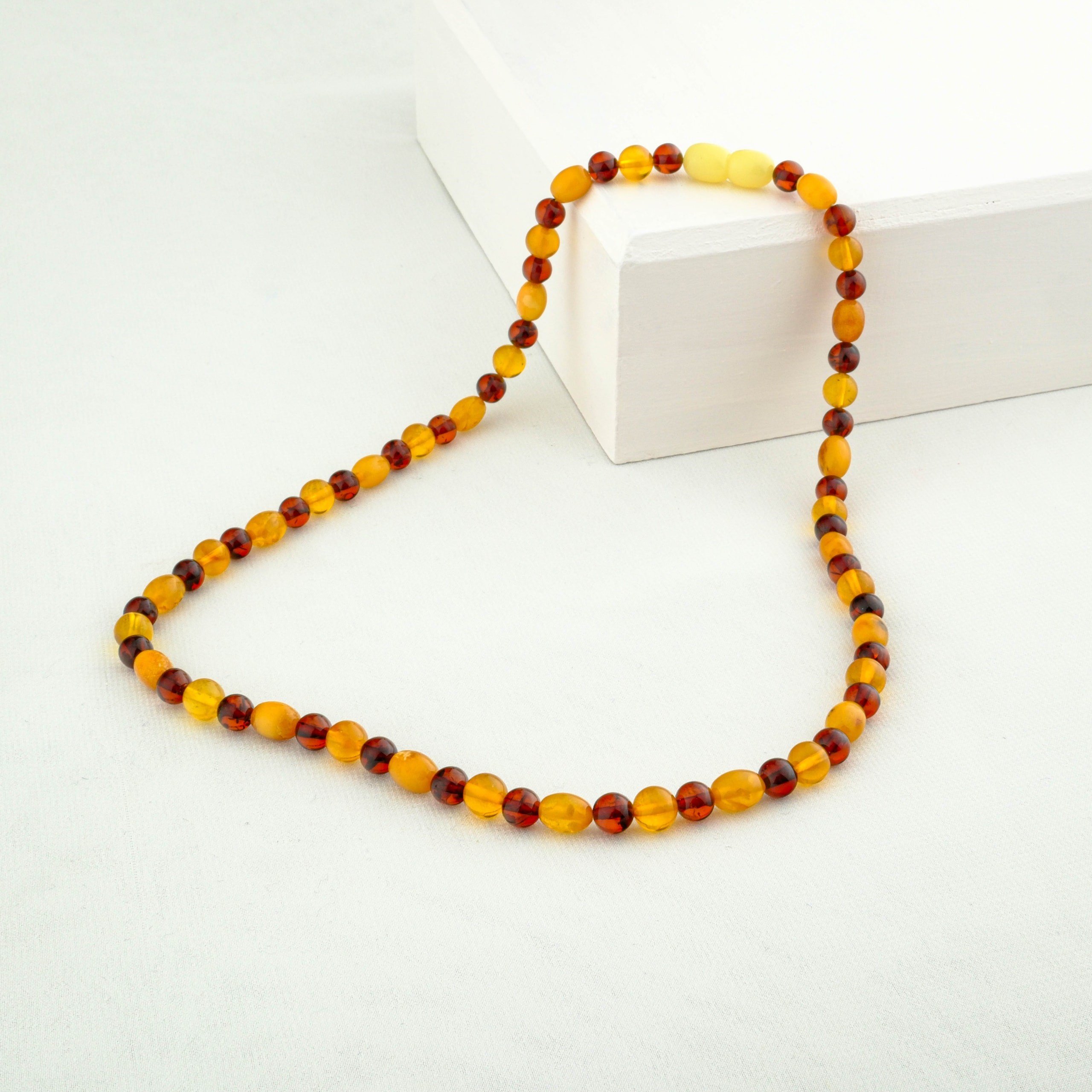 Damla Kehribar Kolye %100 Garantili Küre Ve Oval Kesim - 45 cm