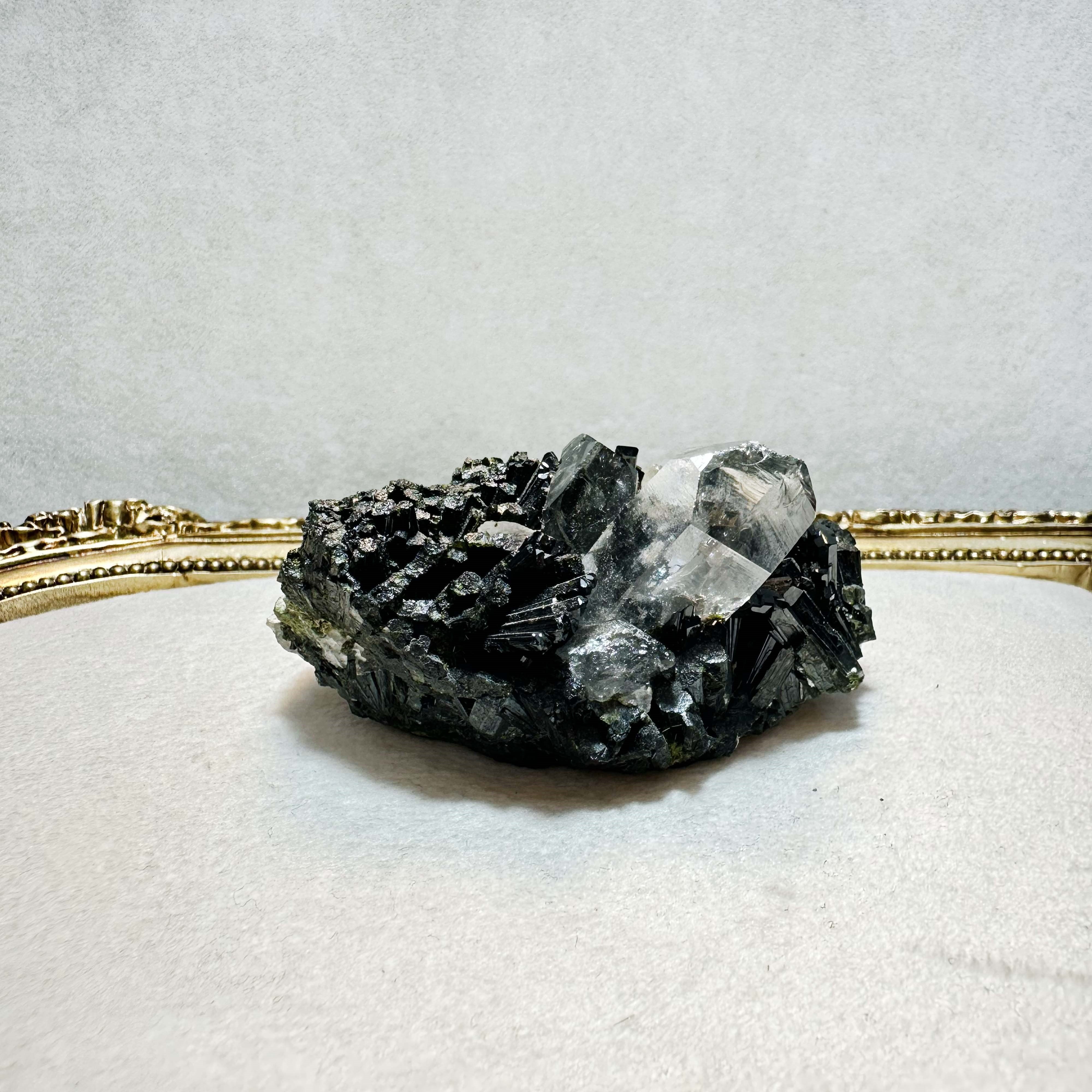 Epidotlu Kuvars Doğal Taş 130,27 gr | Hakkari Menşeli | Koleksiyonluk Mineral