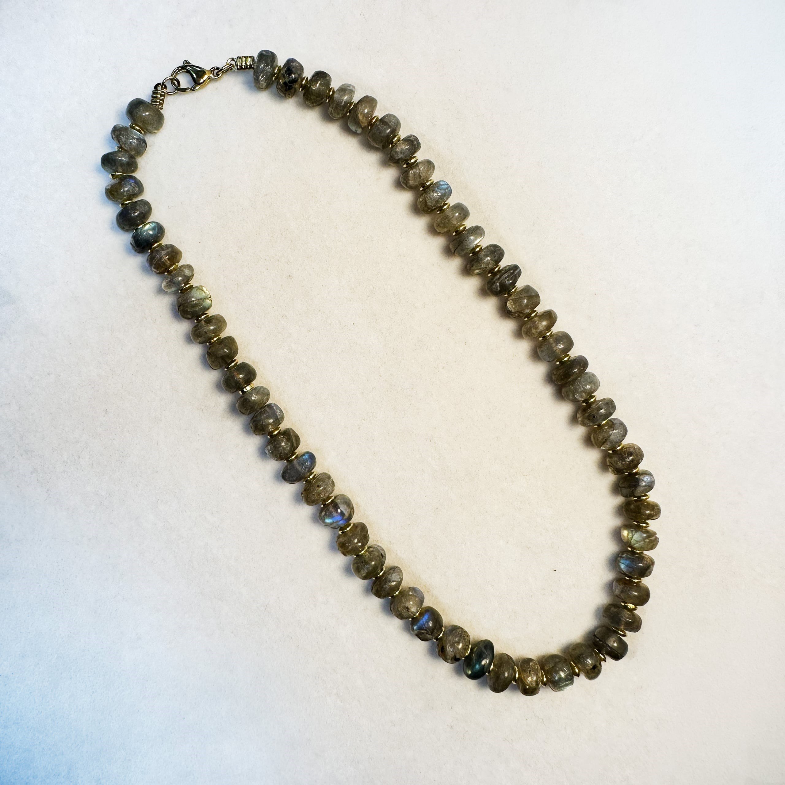 Labradorit Hematit Kolye 8 mm Doğal Taş Kolye