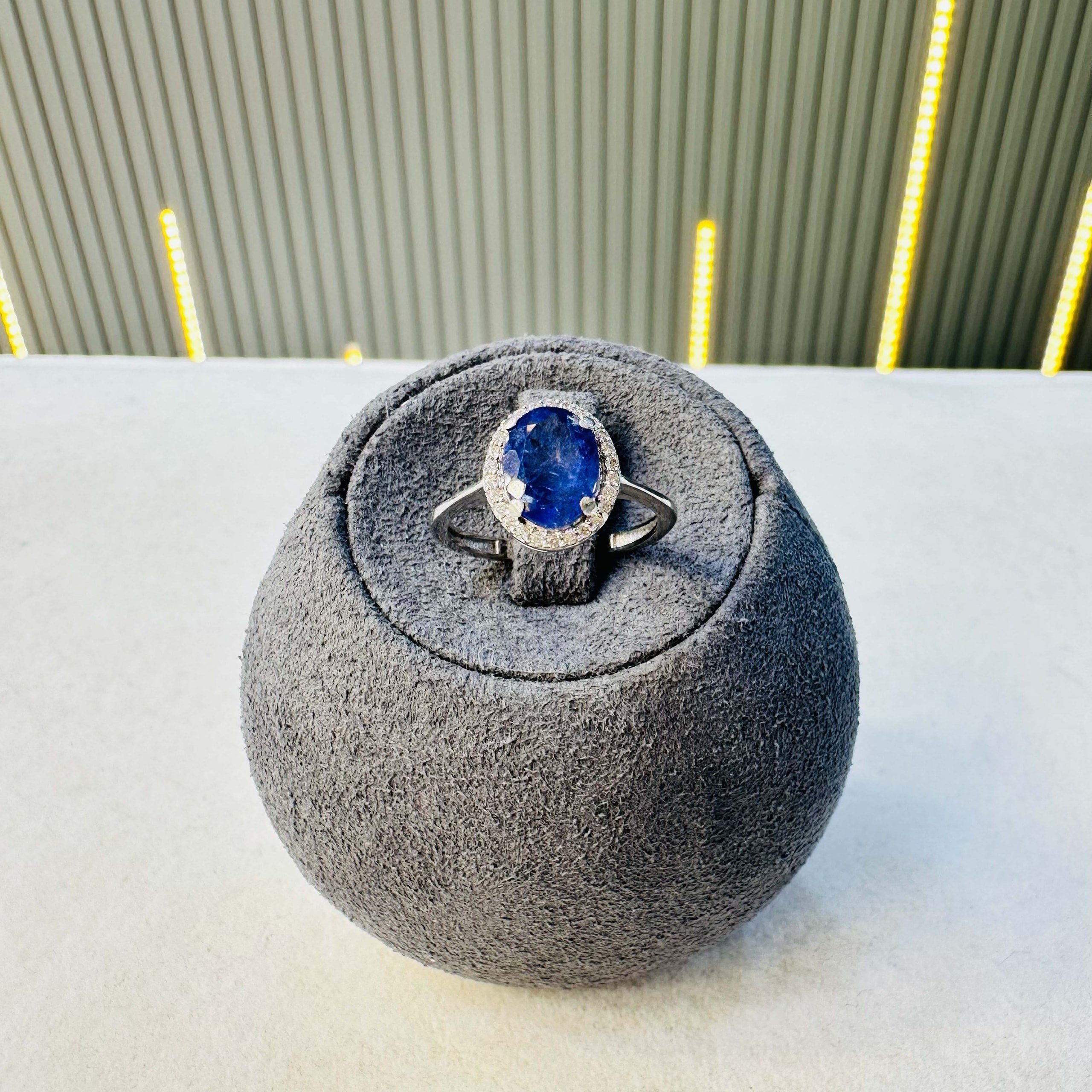 Sri Lanka Safir Oval Yüzük | 925 Ayar Gümüş | Doğal Taş | Ölçü 13