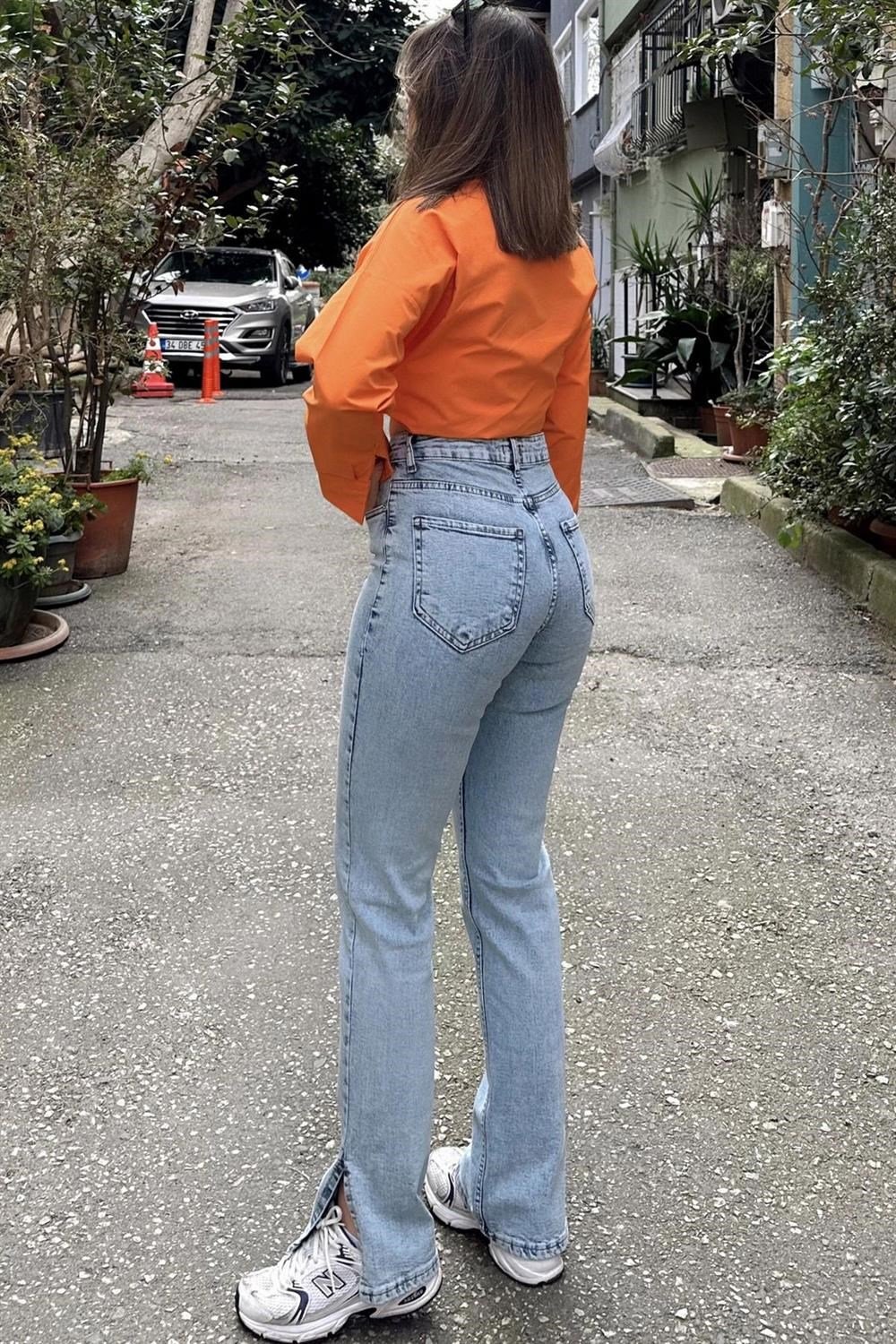 Kadın Açık Mavi Yırtmaçlı Bol Paça, Yüksek Bel, Rahat Kesim, Kot Pantolon - Jeans