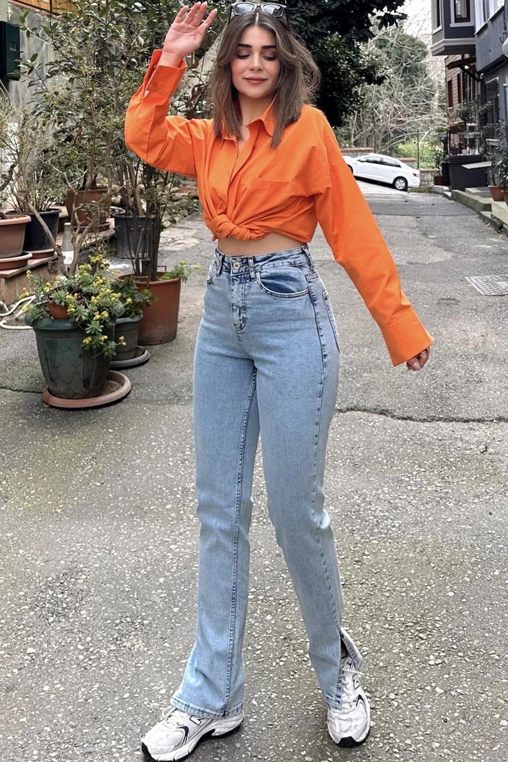 Kadın Açık Mavi Yırtmaçlı Bol Paça, Yüksek Bel, Rahat Kesim, Kot Pantolon - Jeans