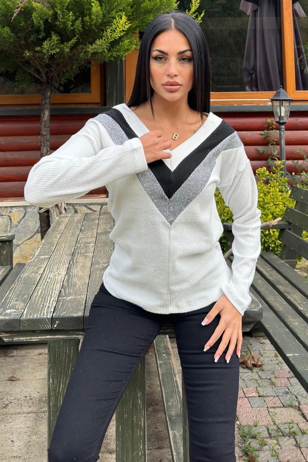Kadın Ekru Uzun Kollu V Yaka Color Block Pamuklu Bluz Sweatshirt