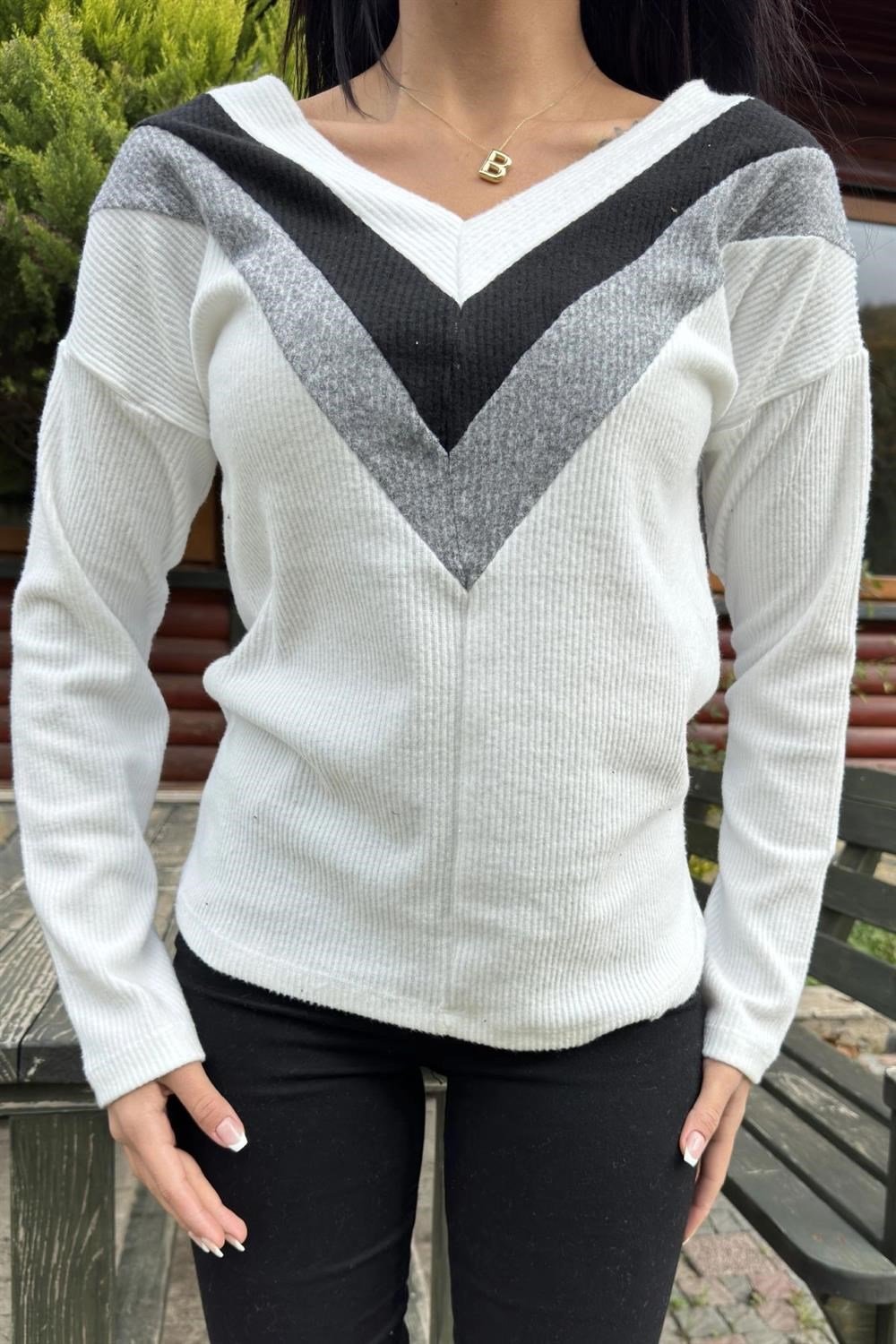 Kadın Ekru Uzun Kollu V Yaka Color Block Pamuklu Bluz Sweatshirt