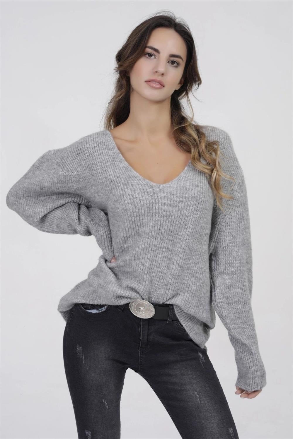 Kadın Gri Uzun Kol Basic V Yaka Oversize Kesim Triko Bluz (Standart Boy)
