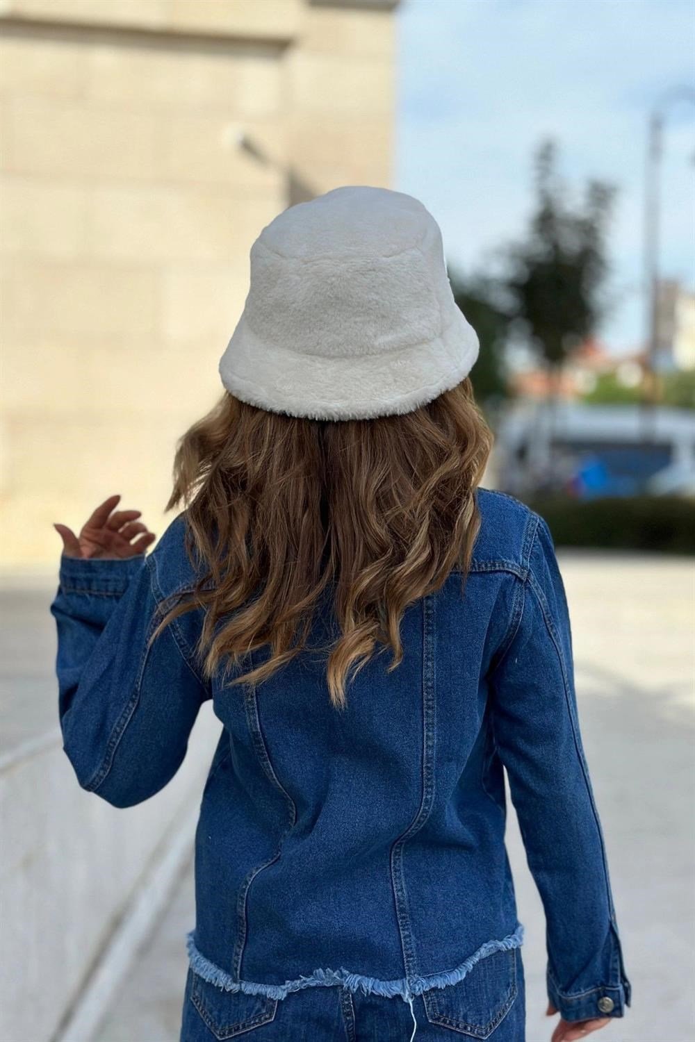 Kadın Mavi Çift Cepli, Eteği Püsküllü, Kaliteli Jeans Kumaş, Rahat Kesim, Kot Ceket