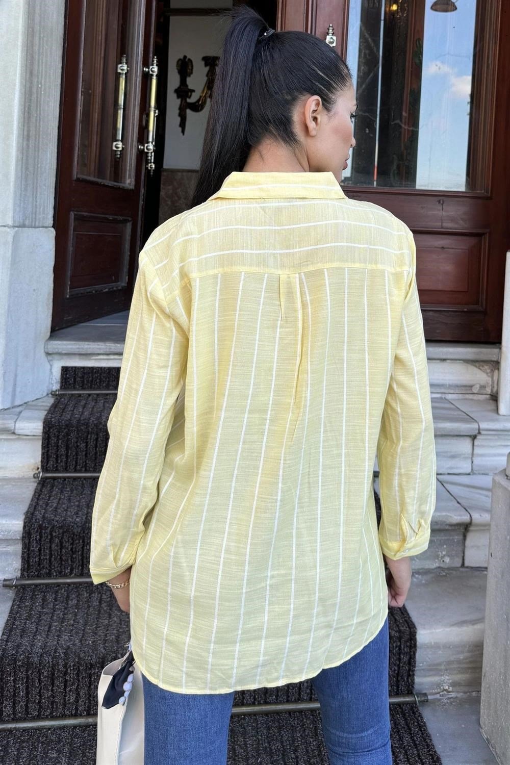 Kadın Sarı Çizgili Desen, Terletmez, Dokulu İthal Kumaş, Salaş Kesim, Dökümlü Gömlek