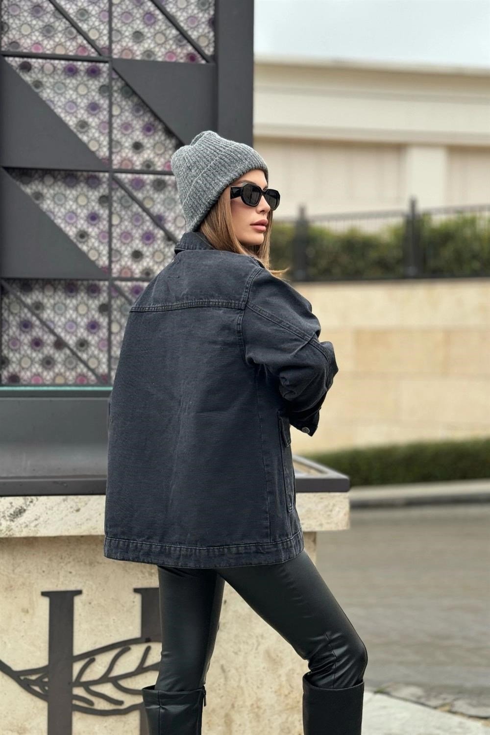 Kadın Siyah Geniş Cepli, Kaliteli Jeans Kumaş, Salaş Kot Ceket
