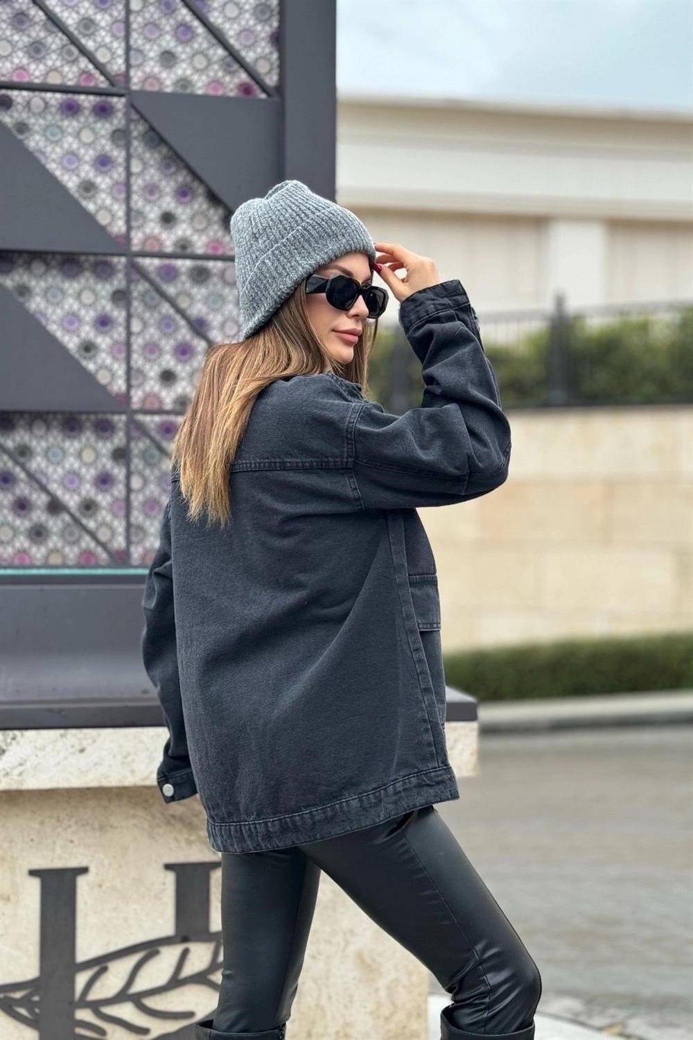 Kadın Siyah Geniş Cepli, Kaliteli Jeans Kumaş, Salaş Kot Ceket