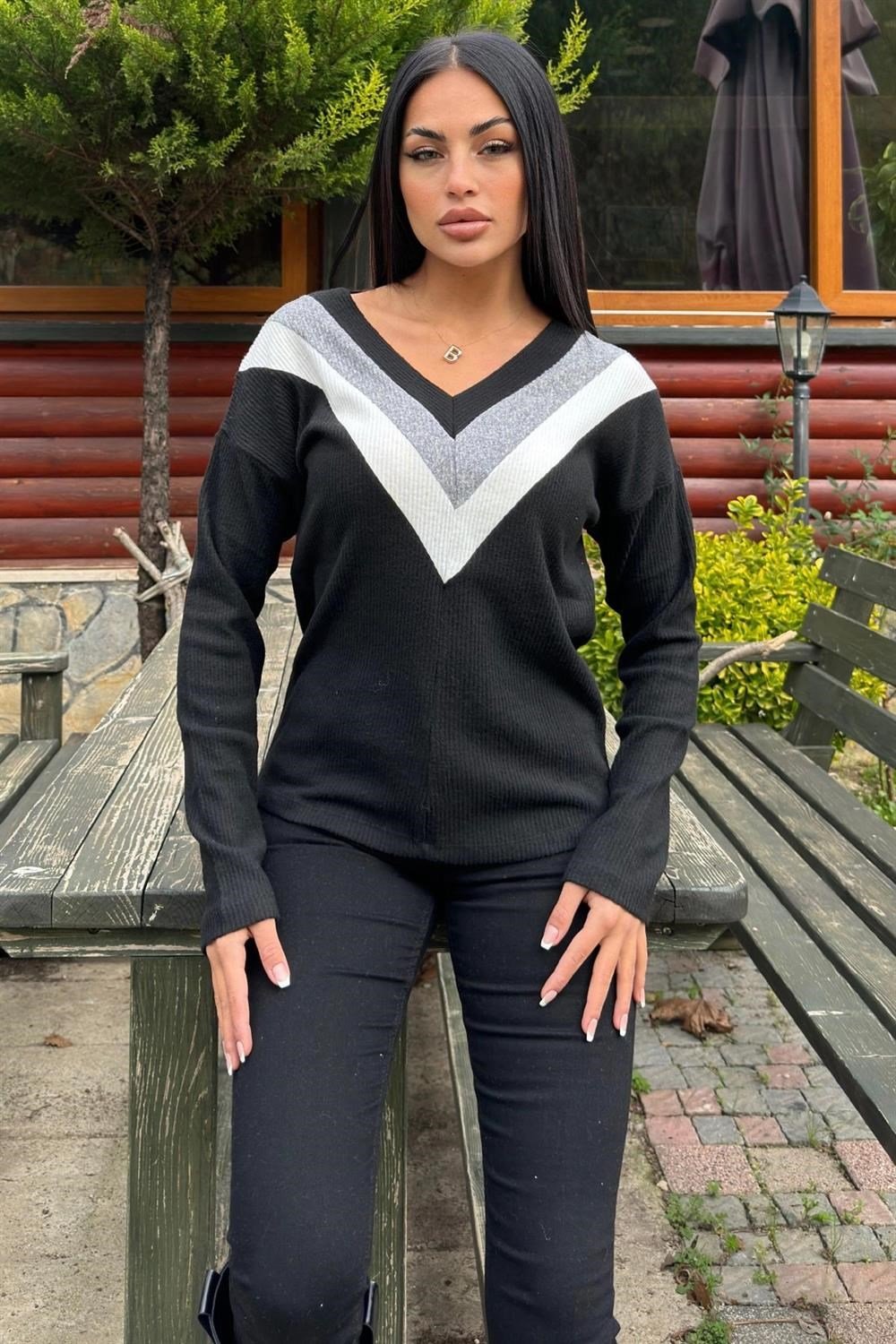 Kadın Siyah Uzun Kollu V Yaka Color Block Pamuklu Bluz Sweatshirt