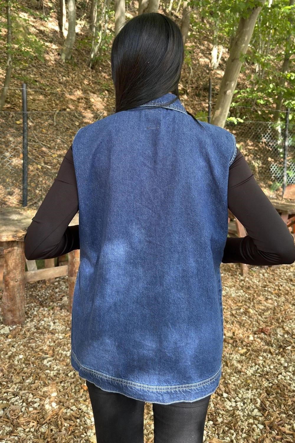 Mavi Denim Kolsuz, Düğmeli, Geniş Cepli Uzun Kot Yelek