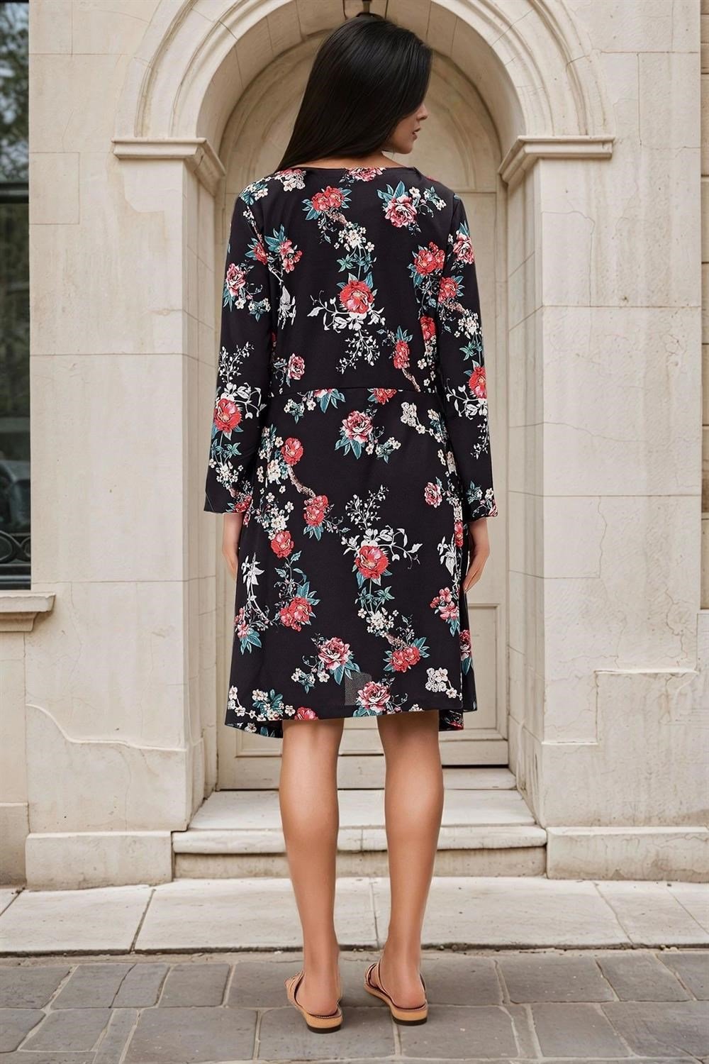 Siyah Kruvaze Yaka, Floral Desenli, Midi Elbise